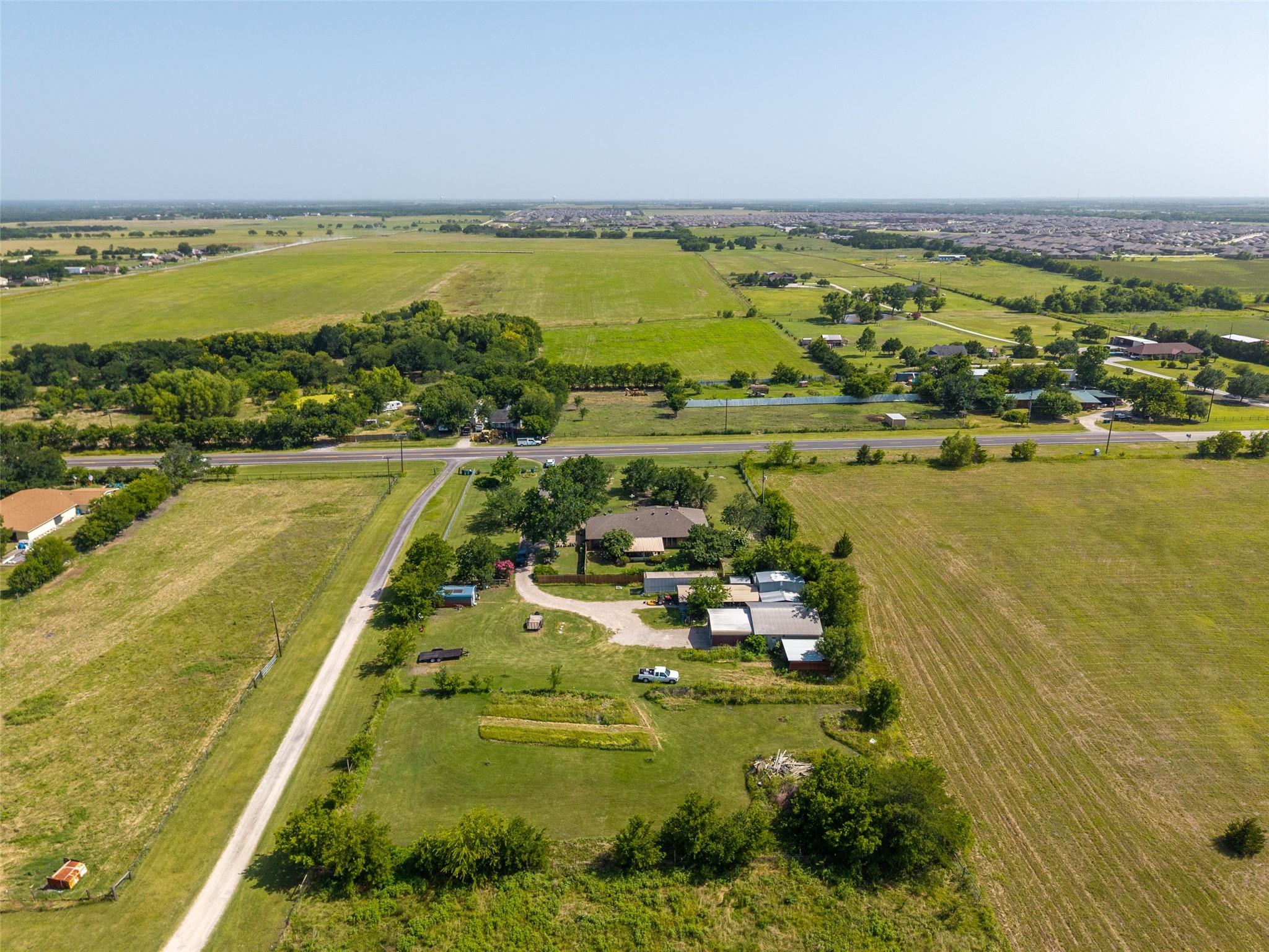 main property photo 28