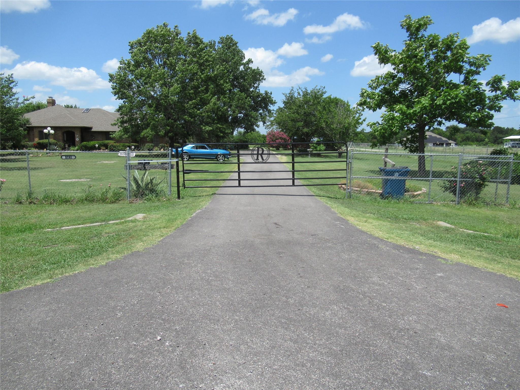 main property photo 3