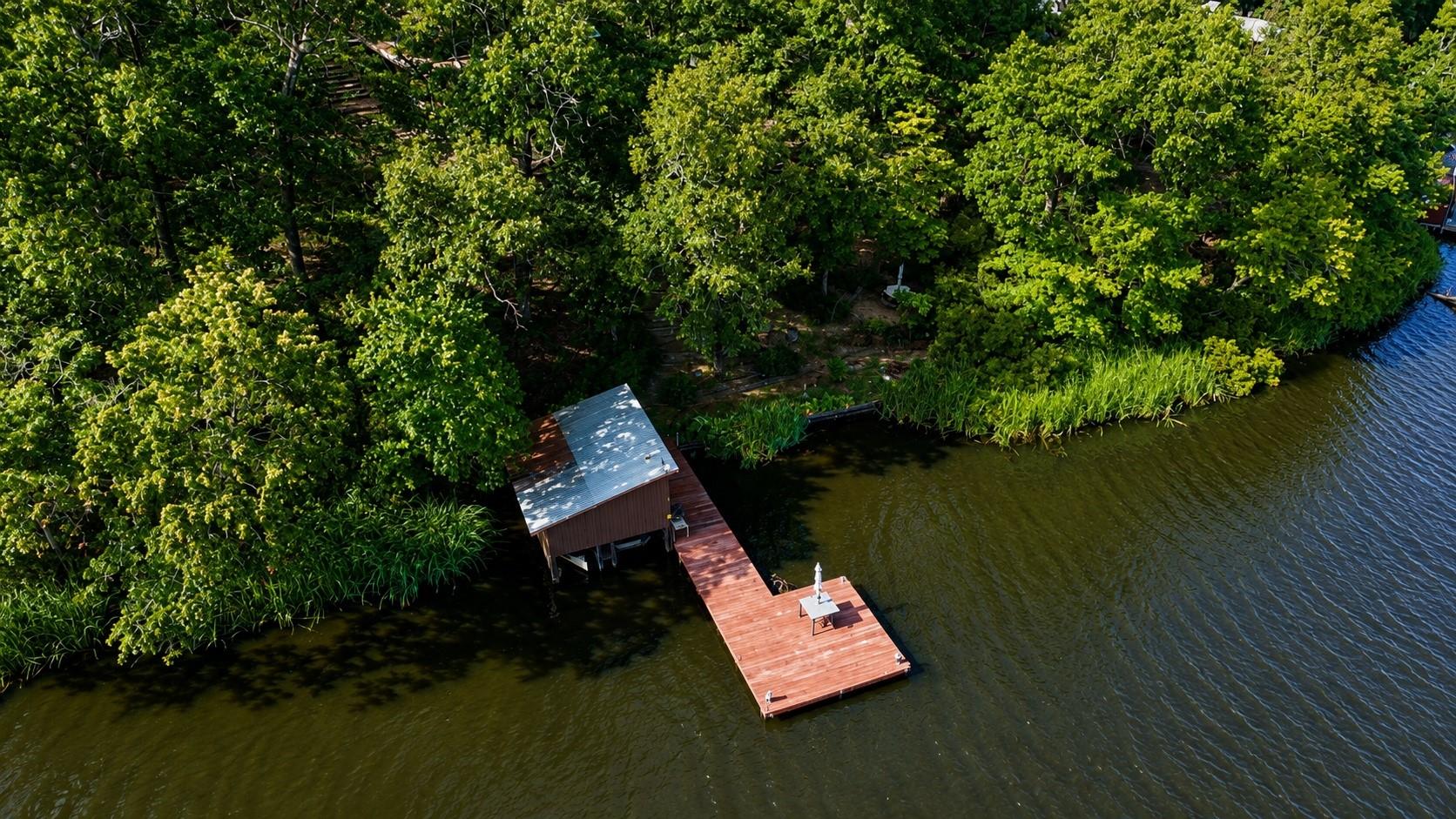 main property photo 22