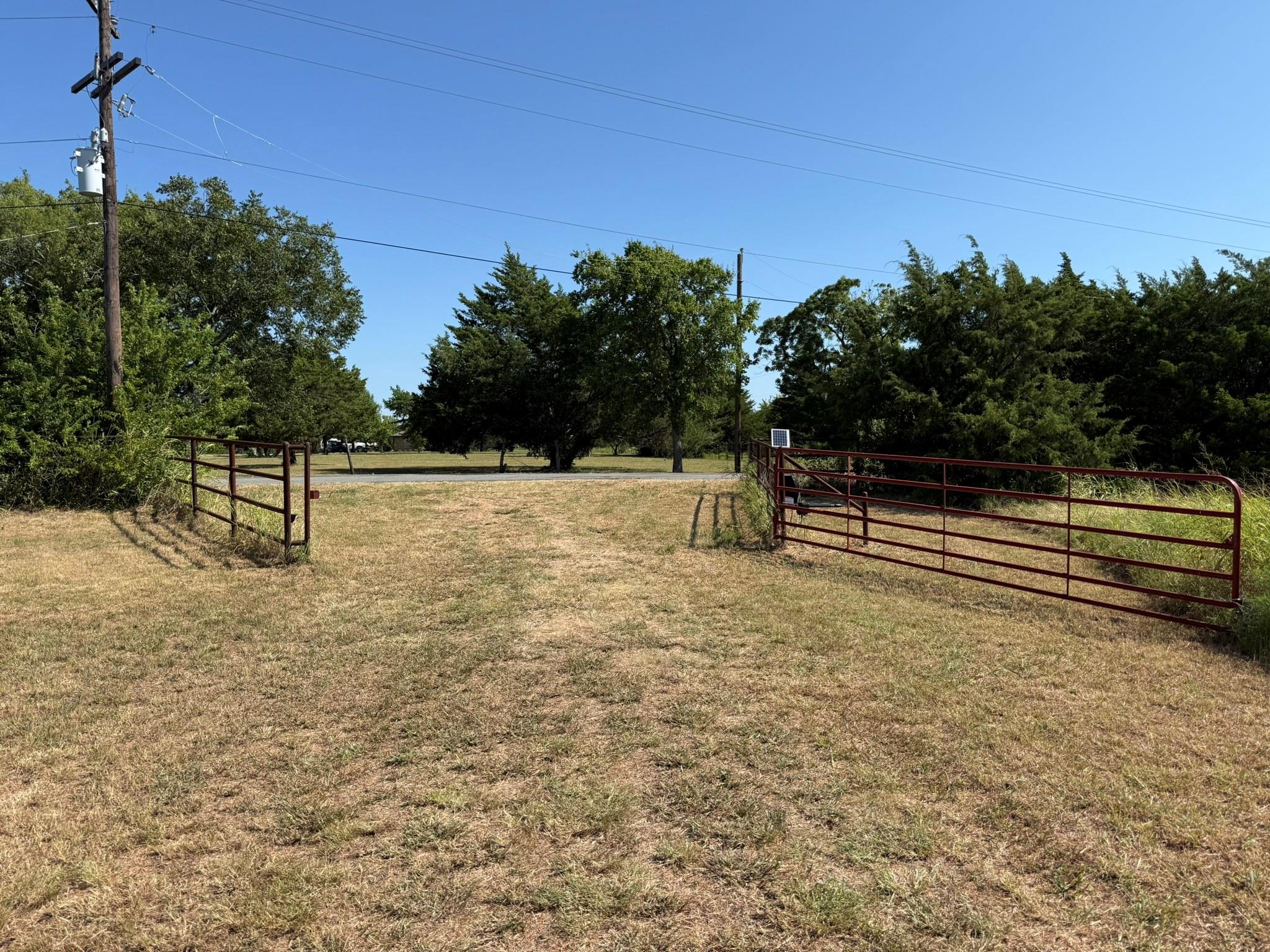 main property photo 13