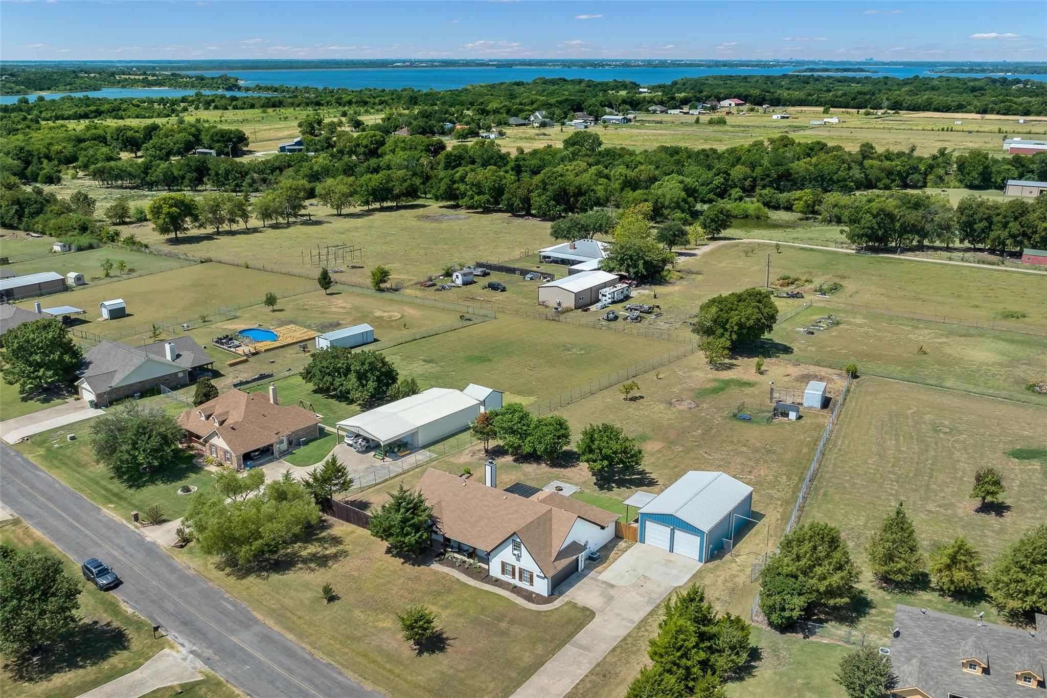 main property photo 29
