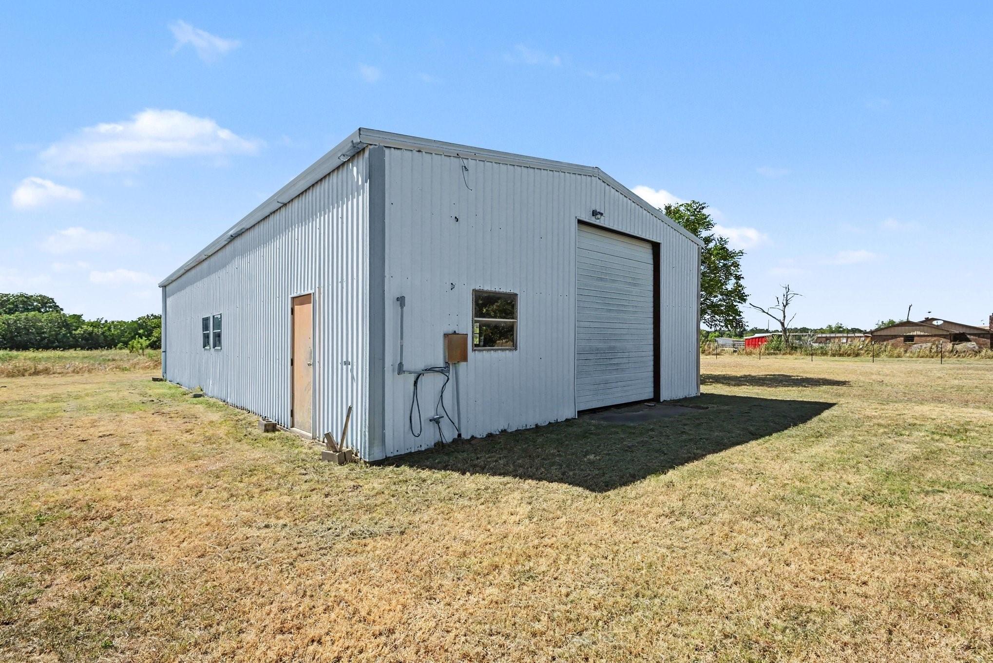 main property photo 26
