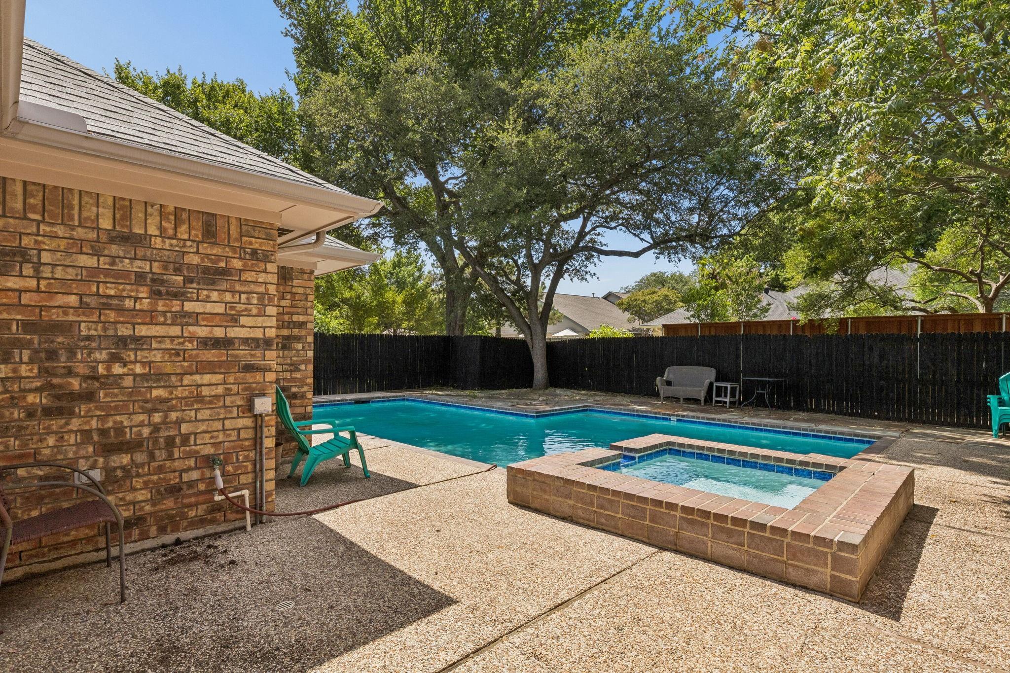 main property photo 23