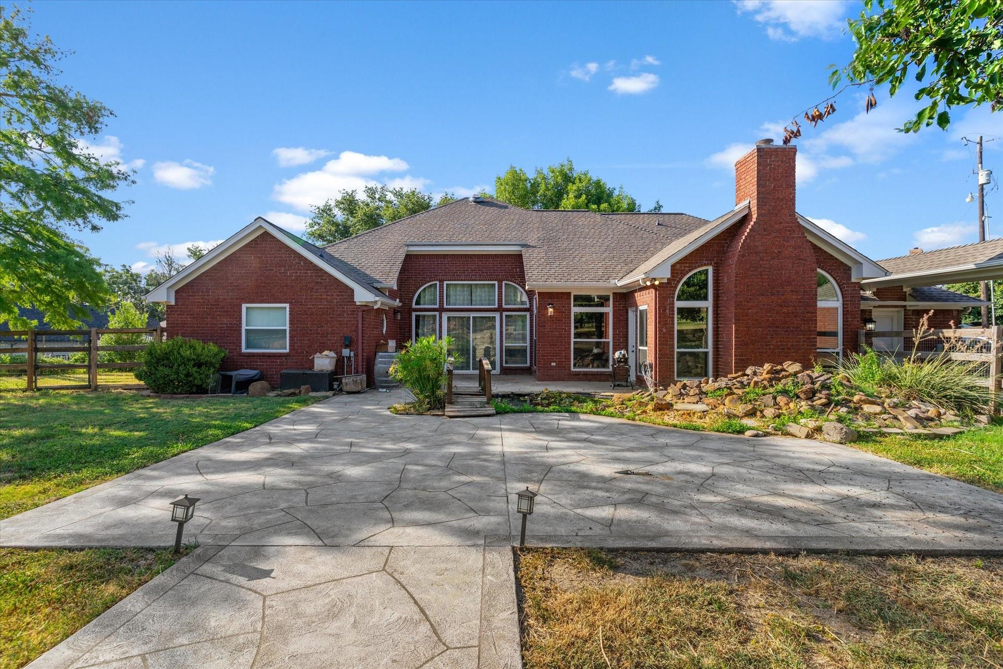 main property photo 34