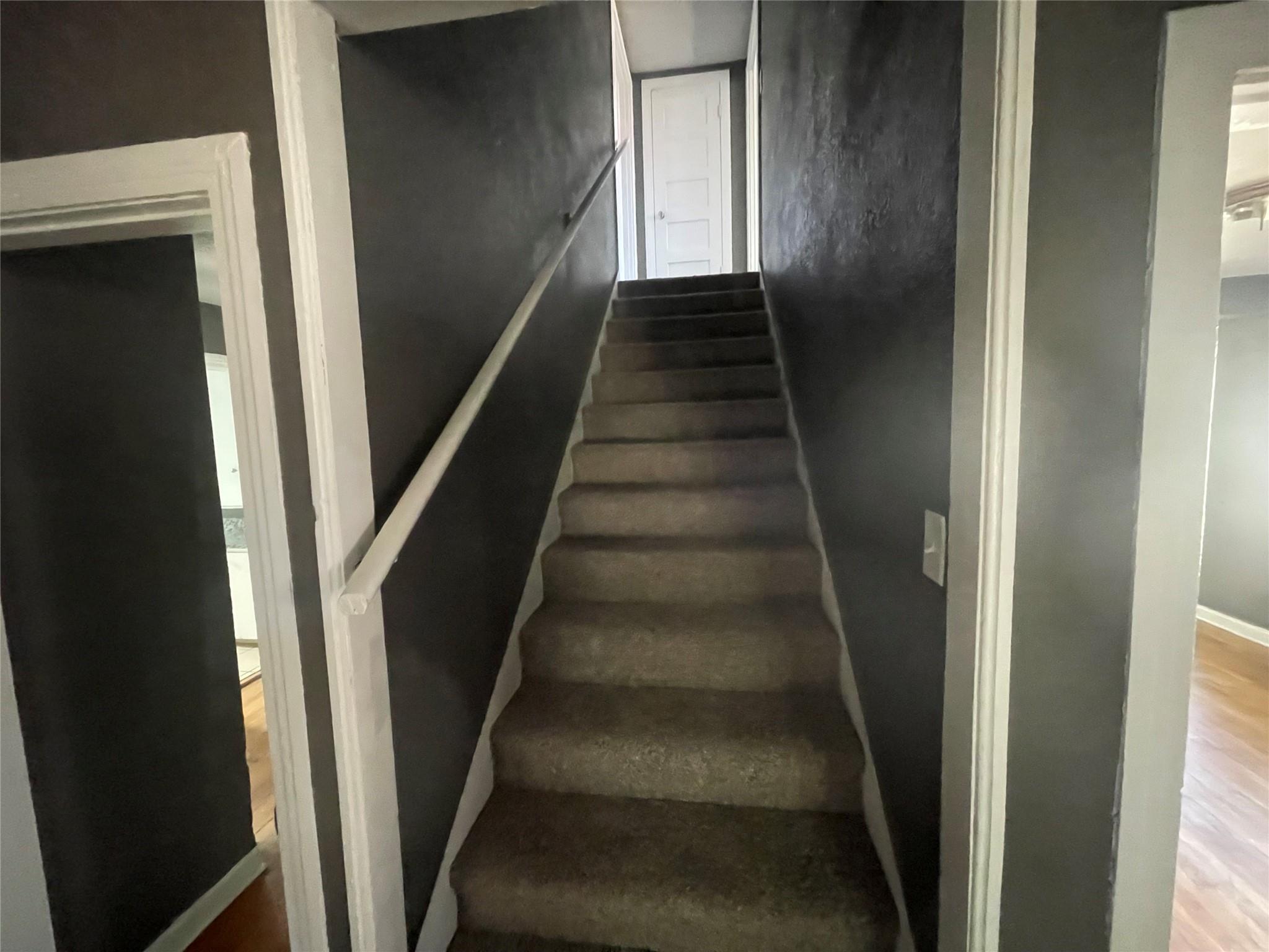 property viewer photo 5