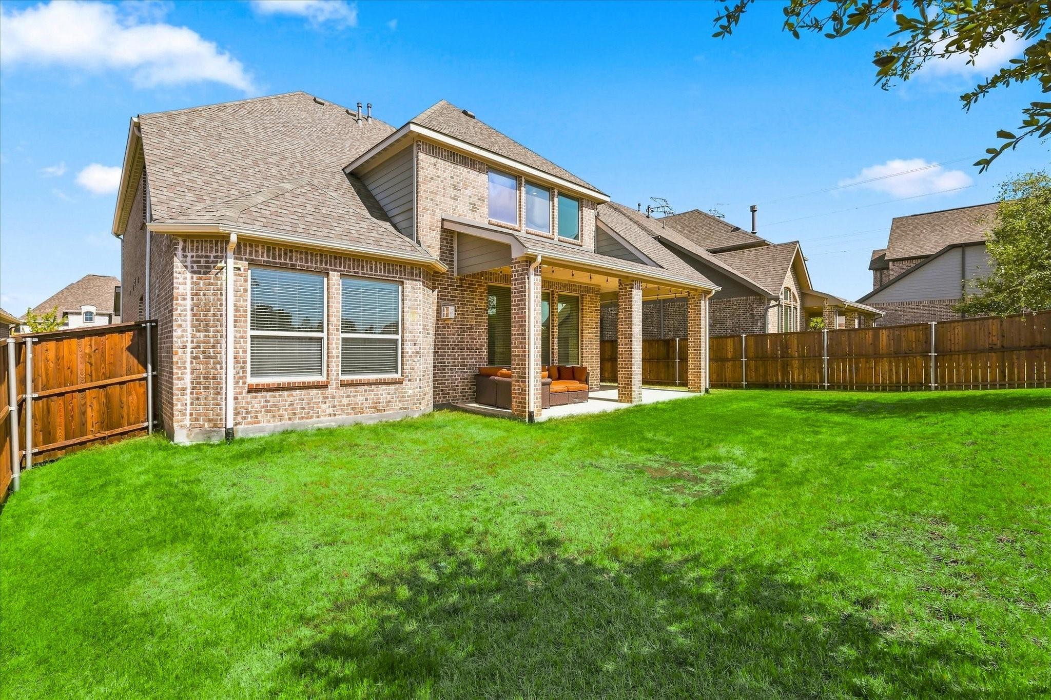 main property photo 32