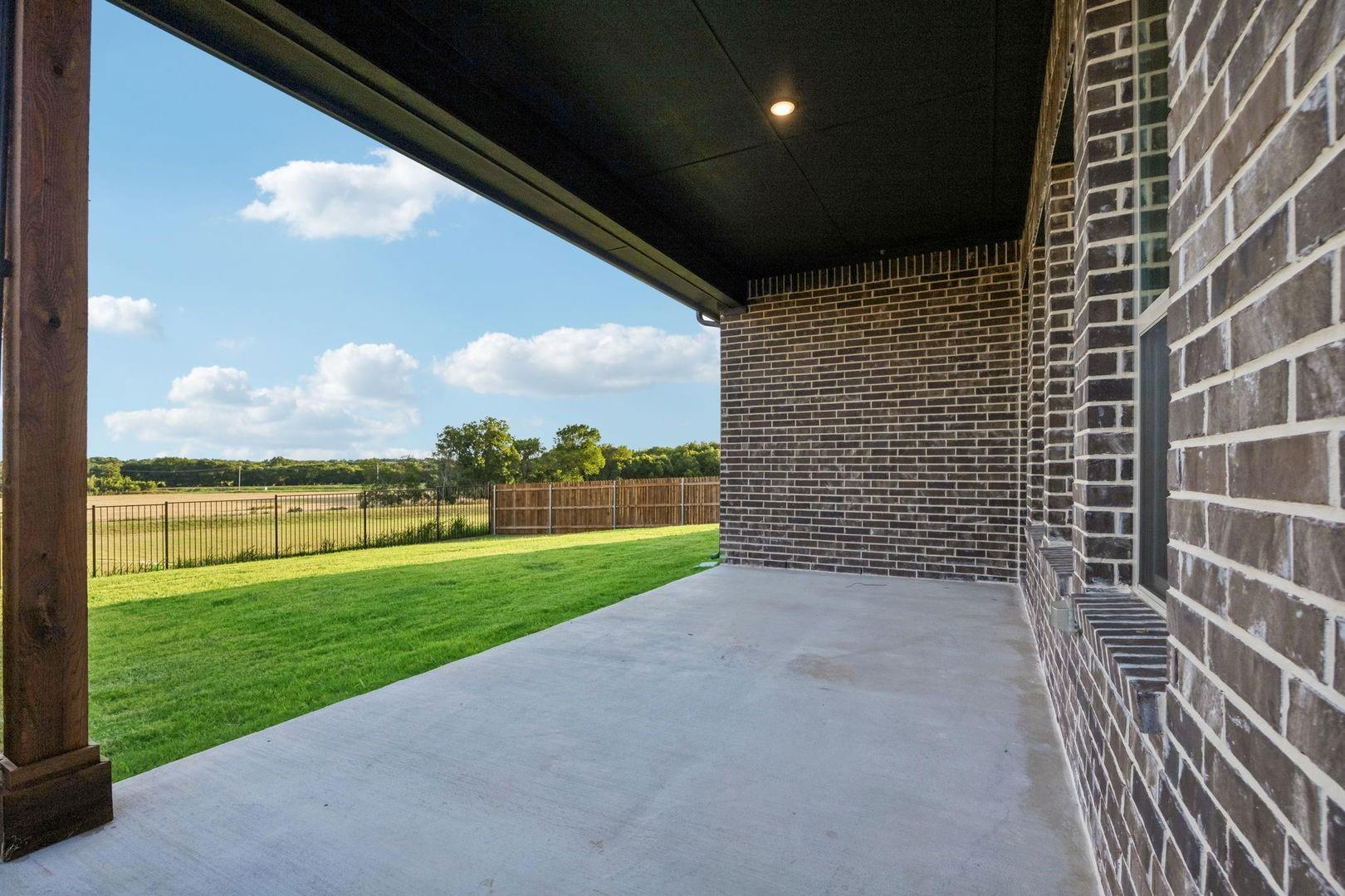 main property photo 29