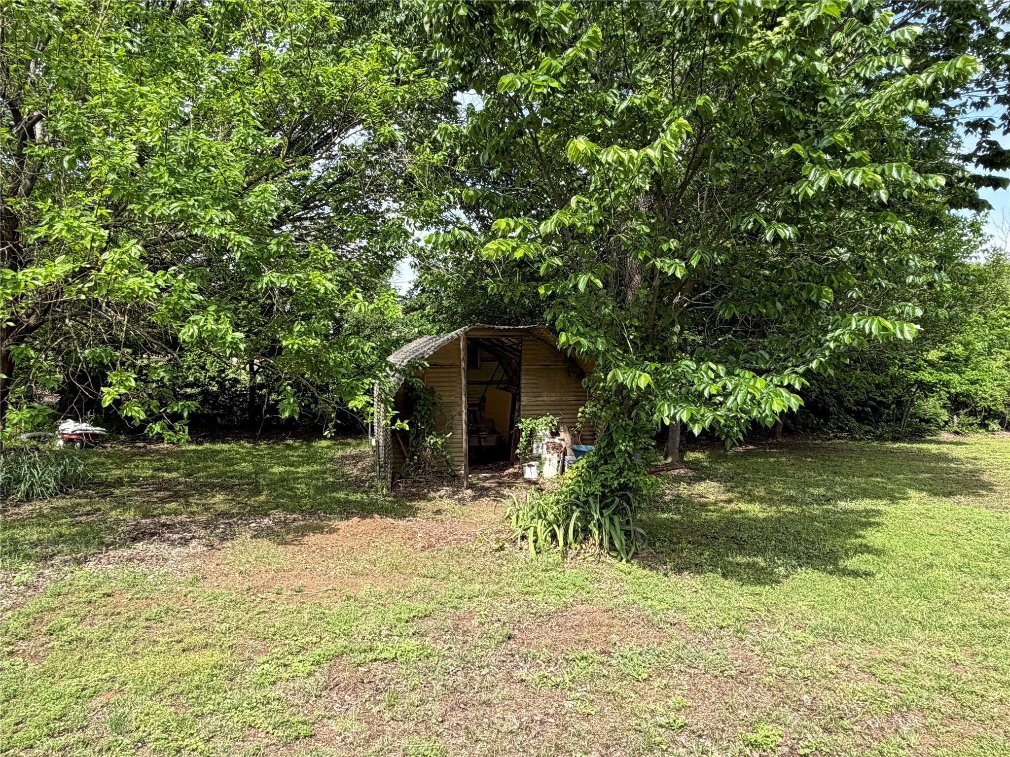 main property photo 7