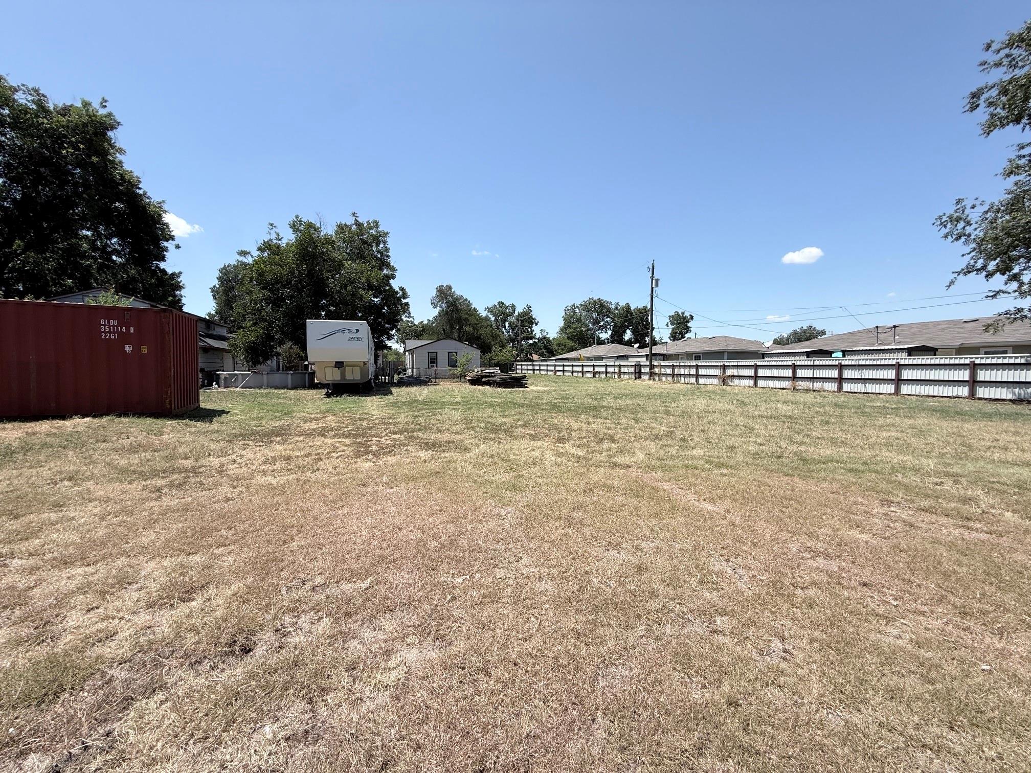 main property photo 14