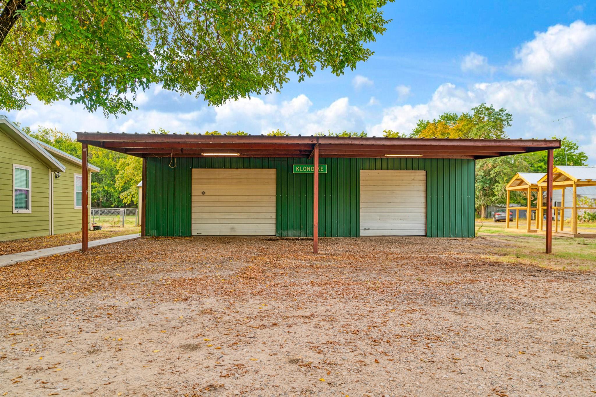 main property photo 15