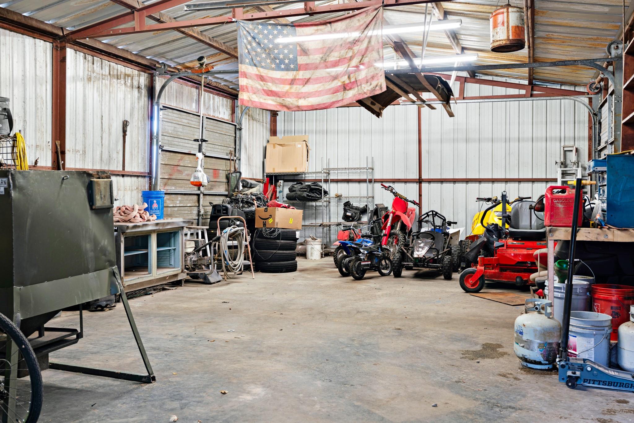 main property photo 16