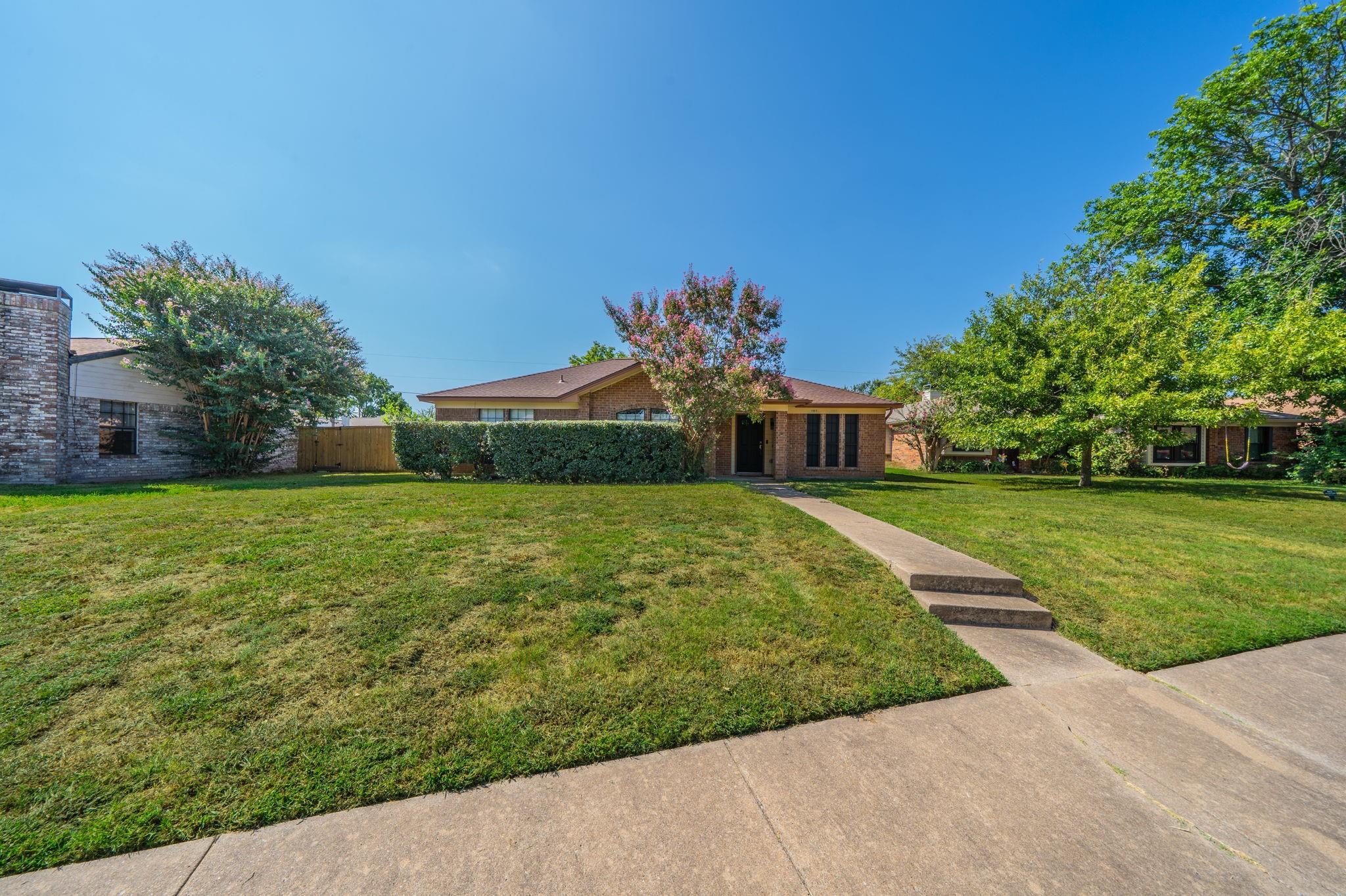 main property photo 21