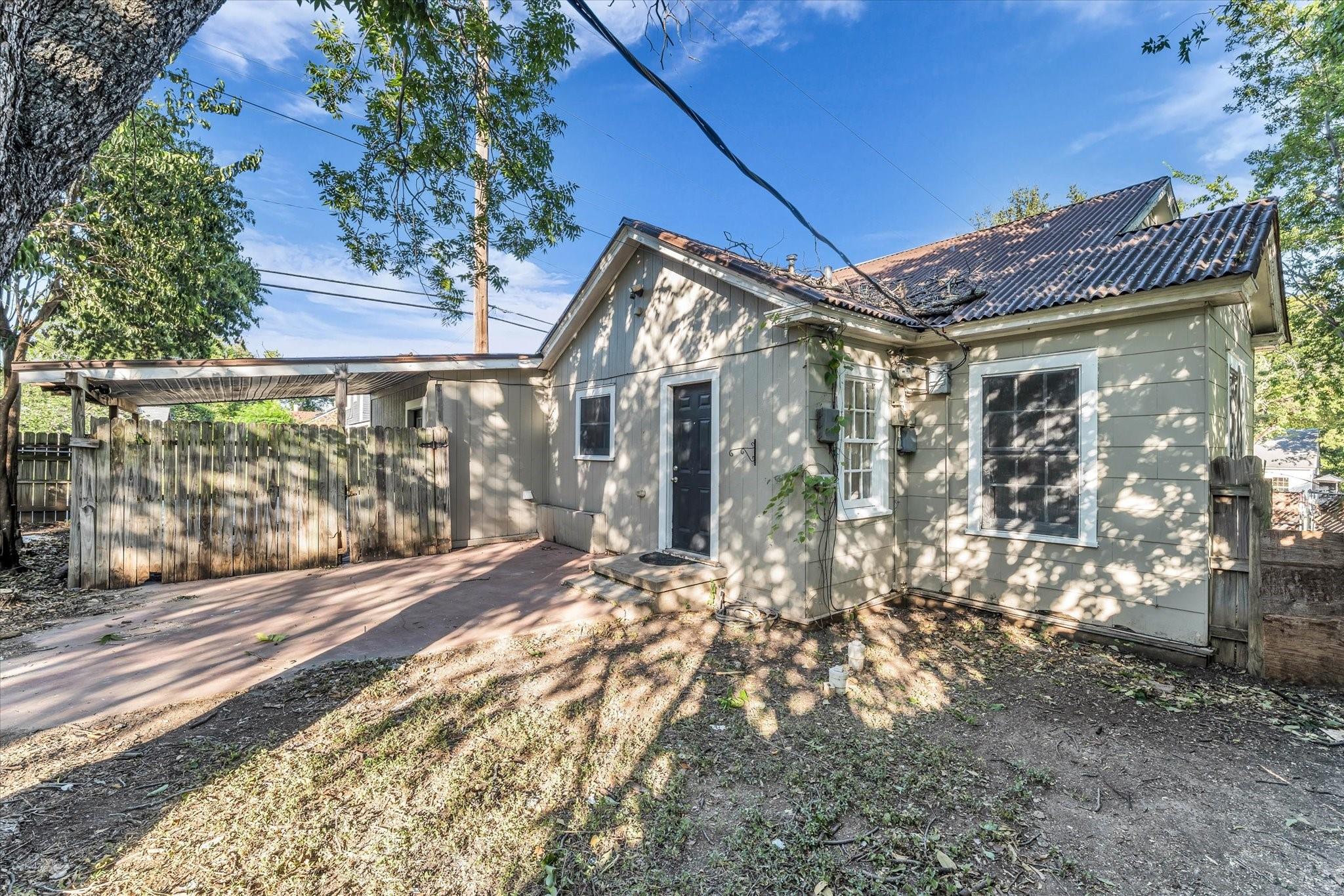 main property photo 25