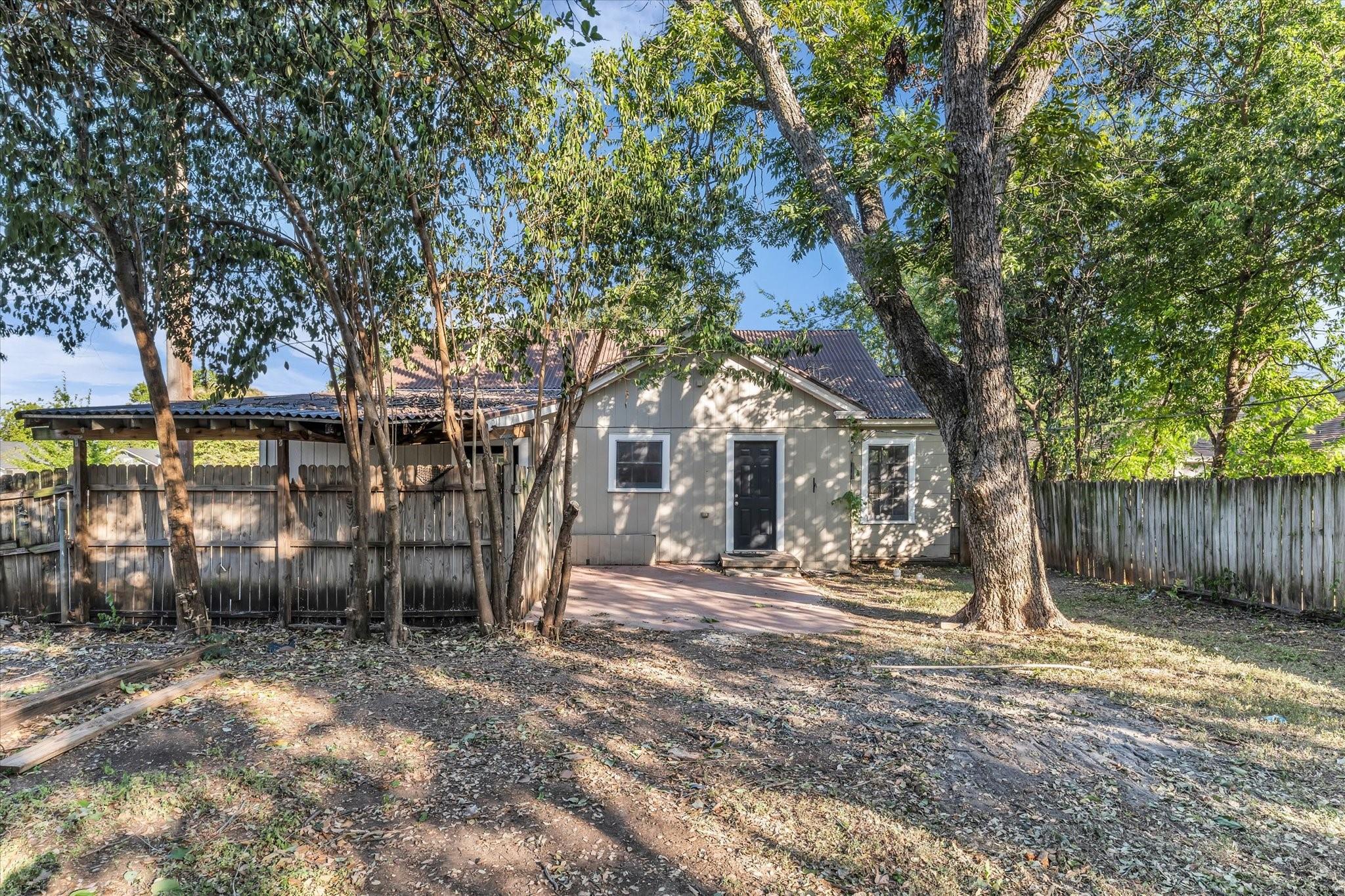main property photo 27