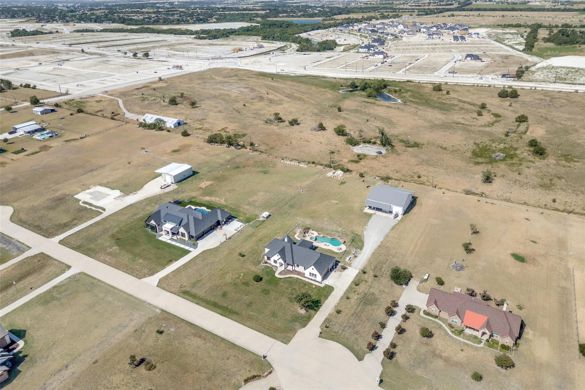 main property photo 39