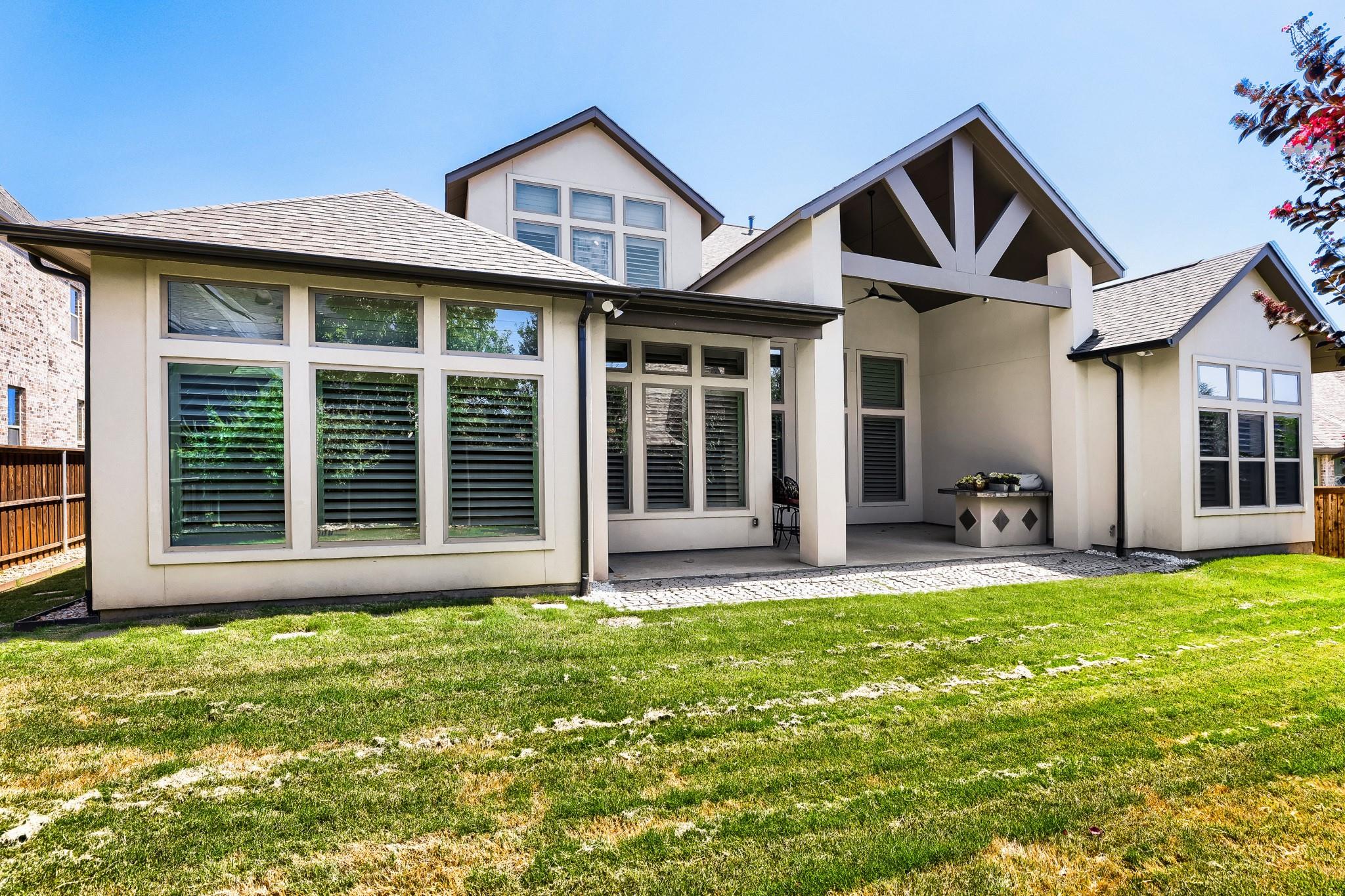 main property photo 36