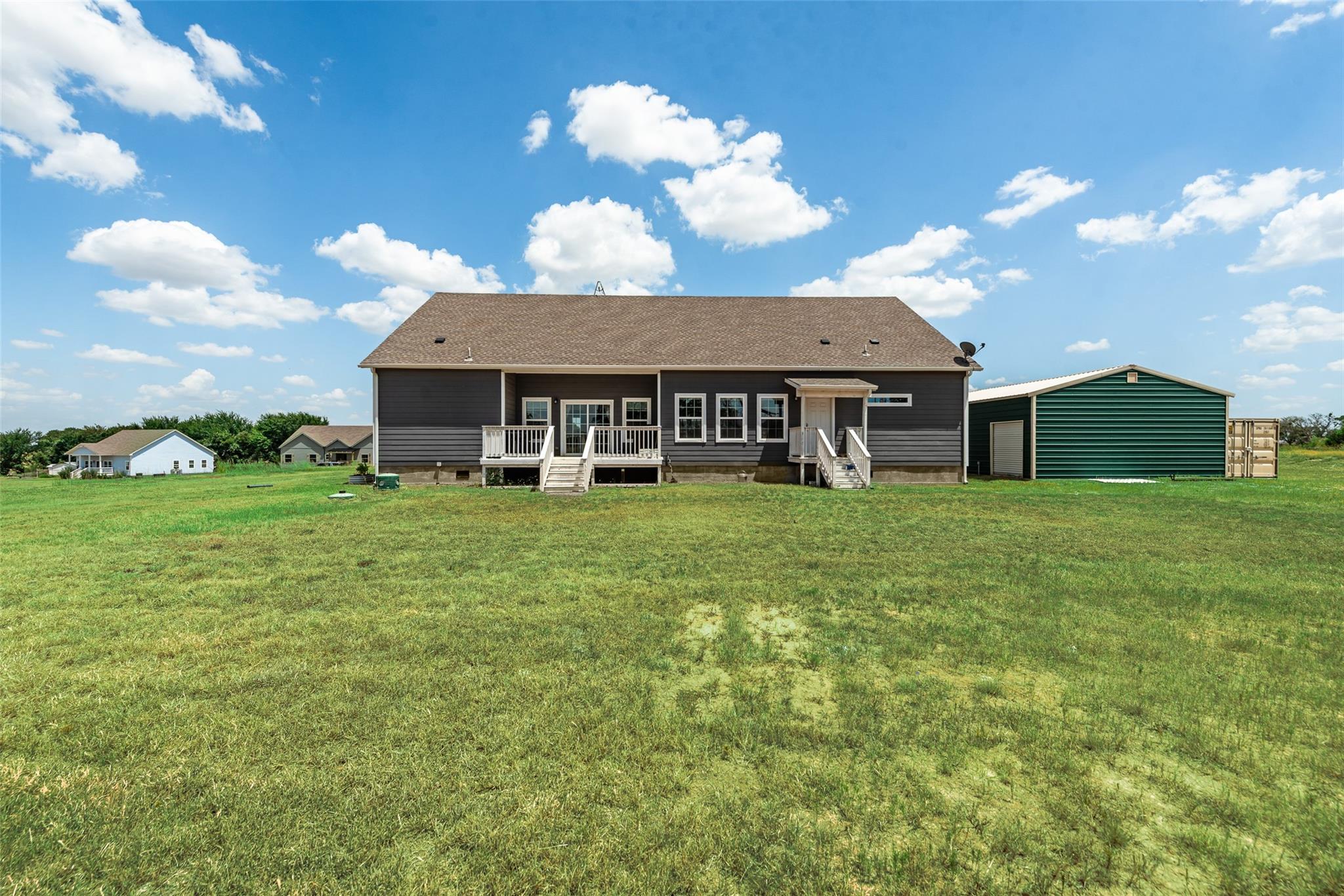 main property photo 27