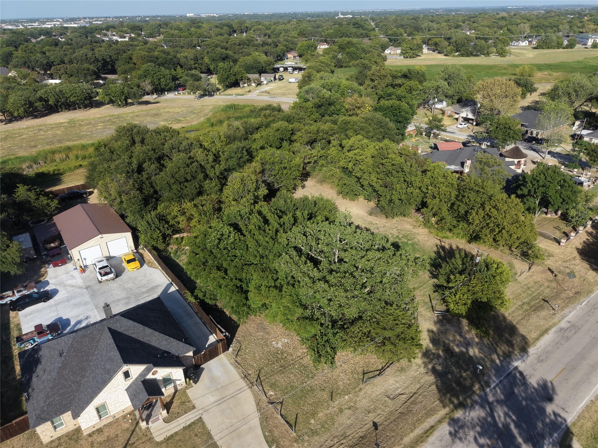 main property photo 6