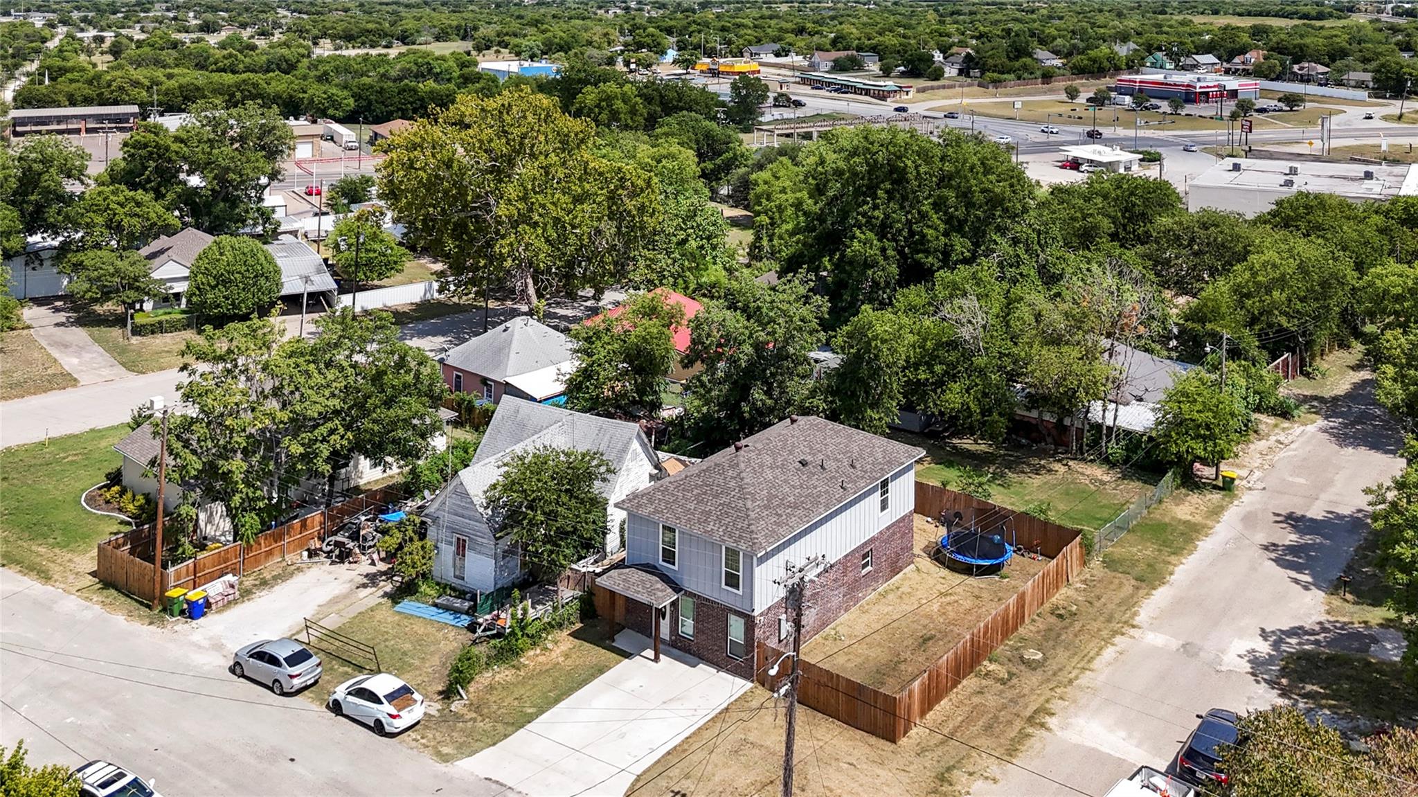 main property photo 21