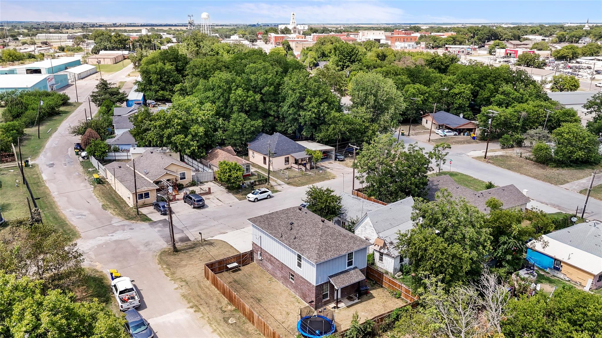 main property photo 22