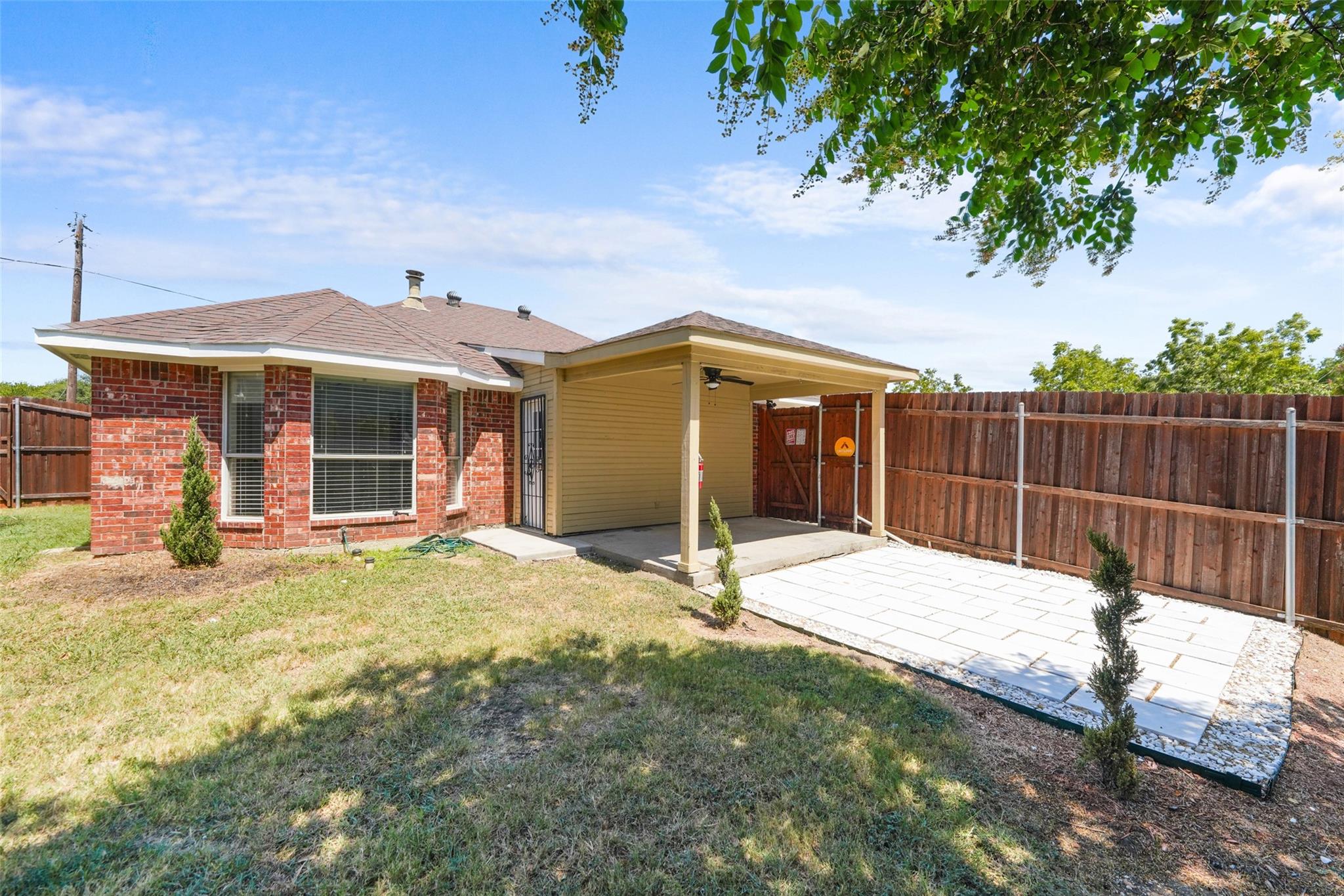 main property photo 36