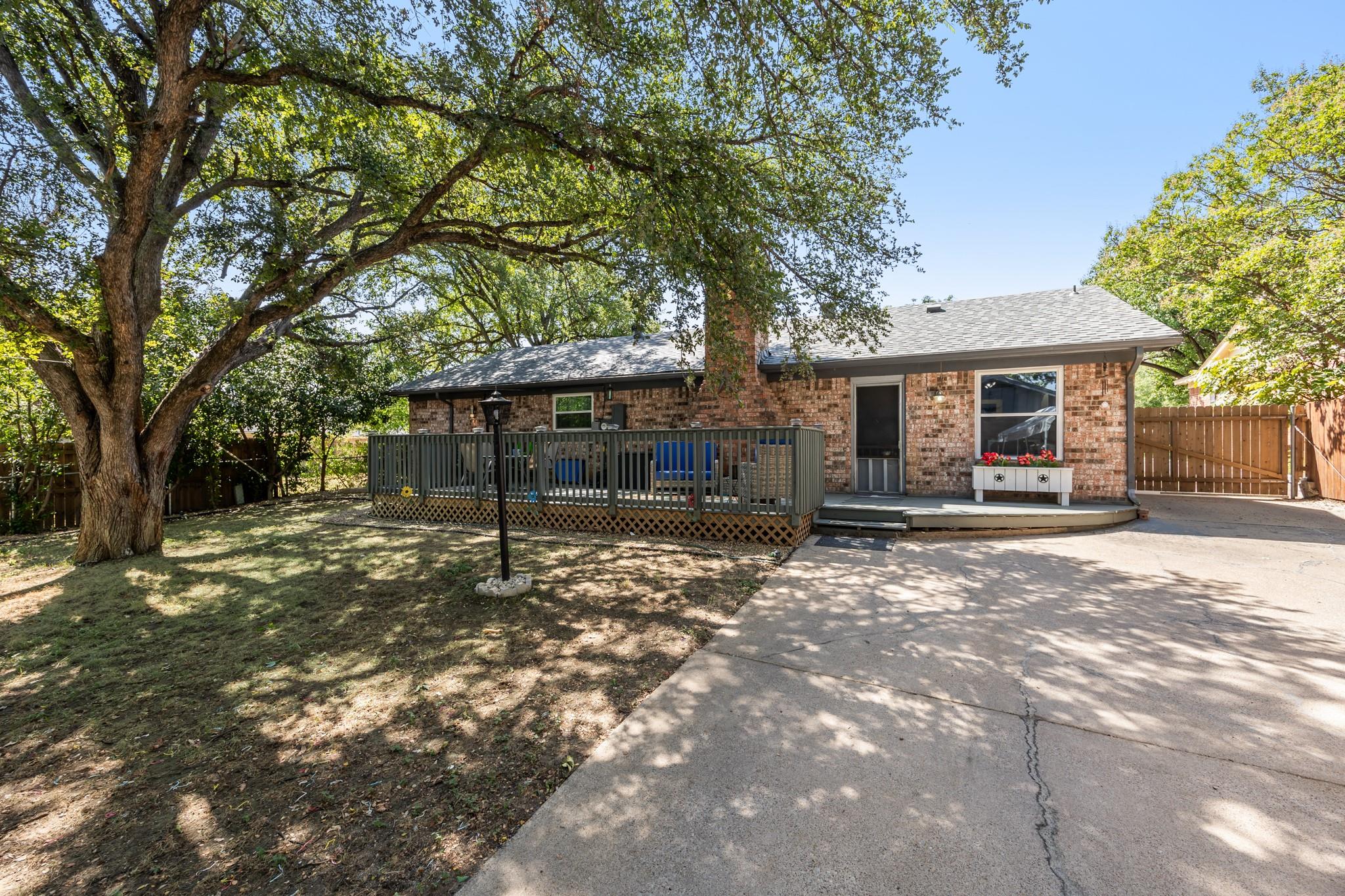 main property photo 39