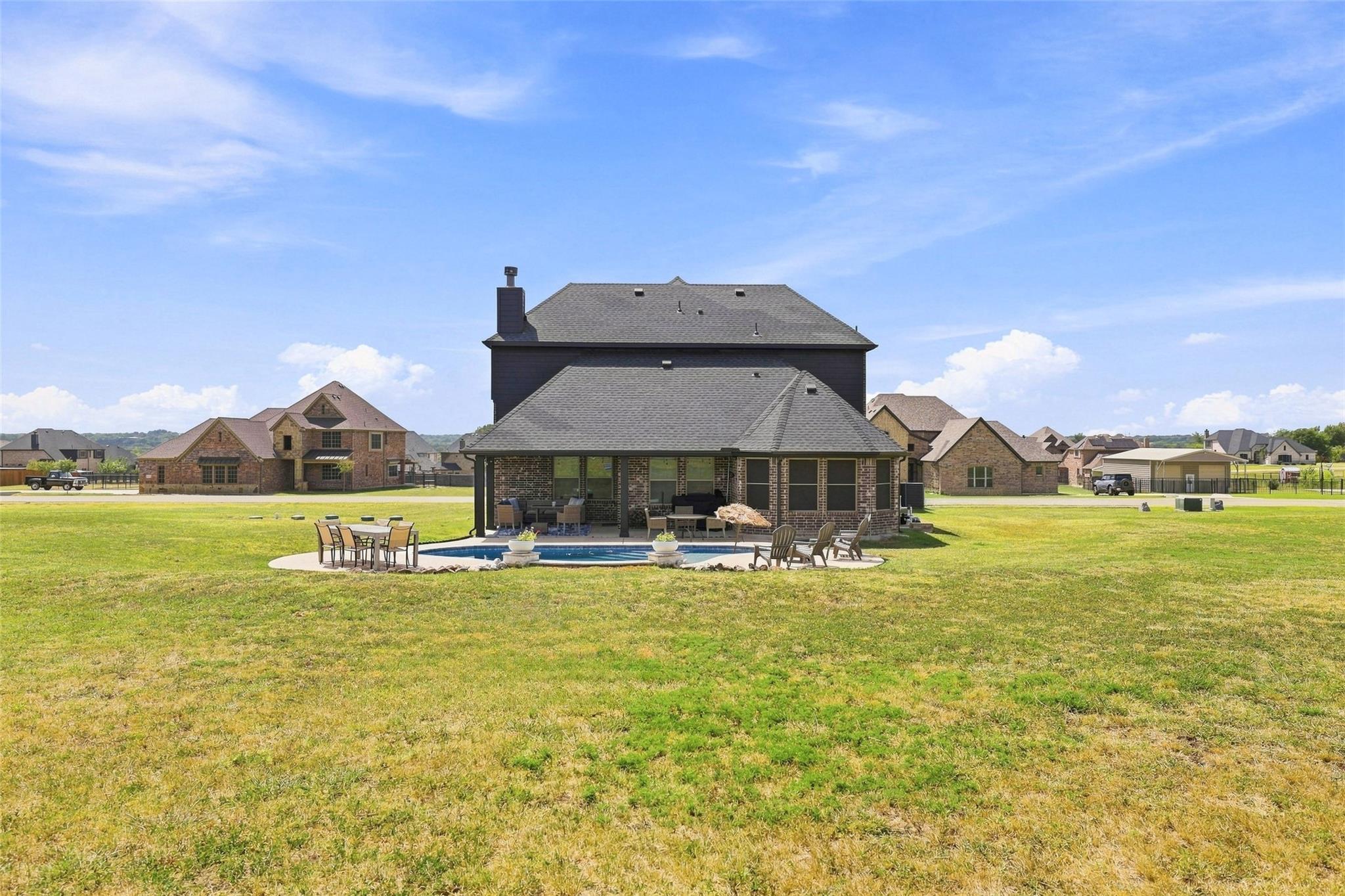 main property photo 39