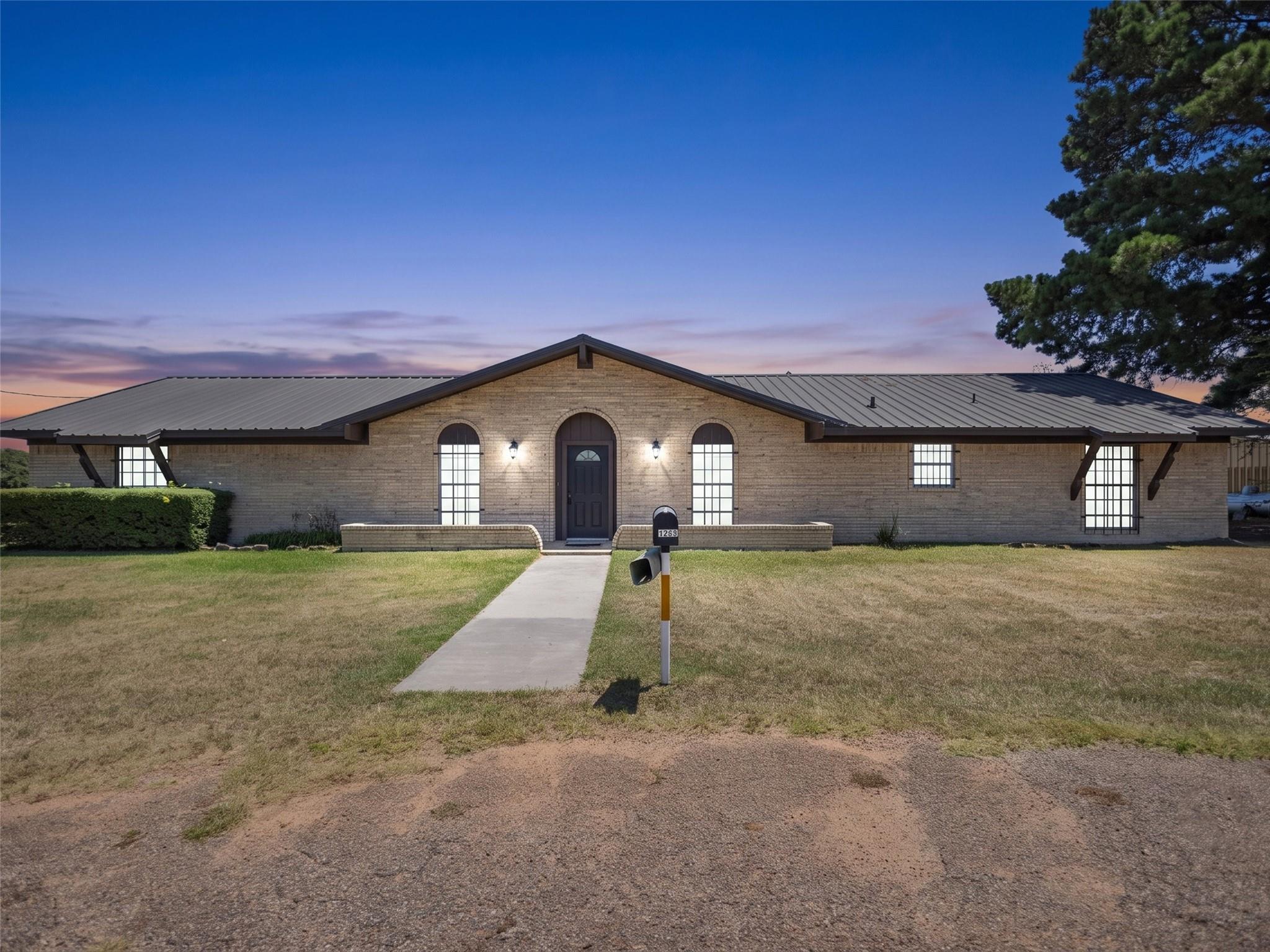main property photo 37