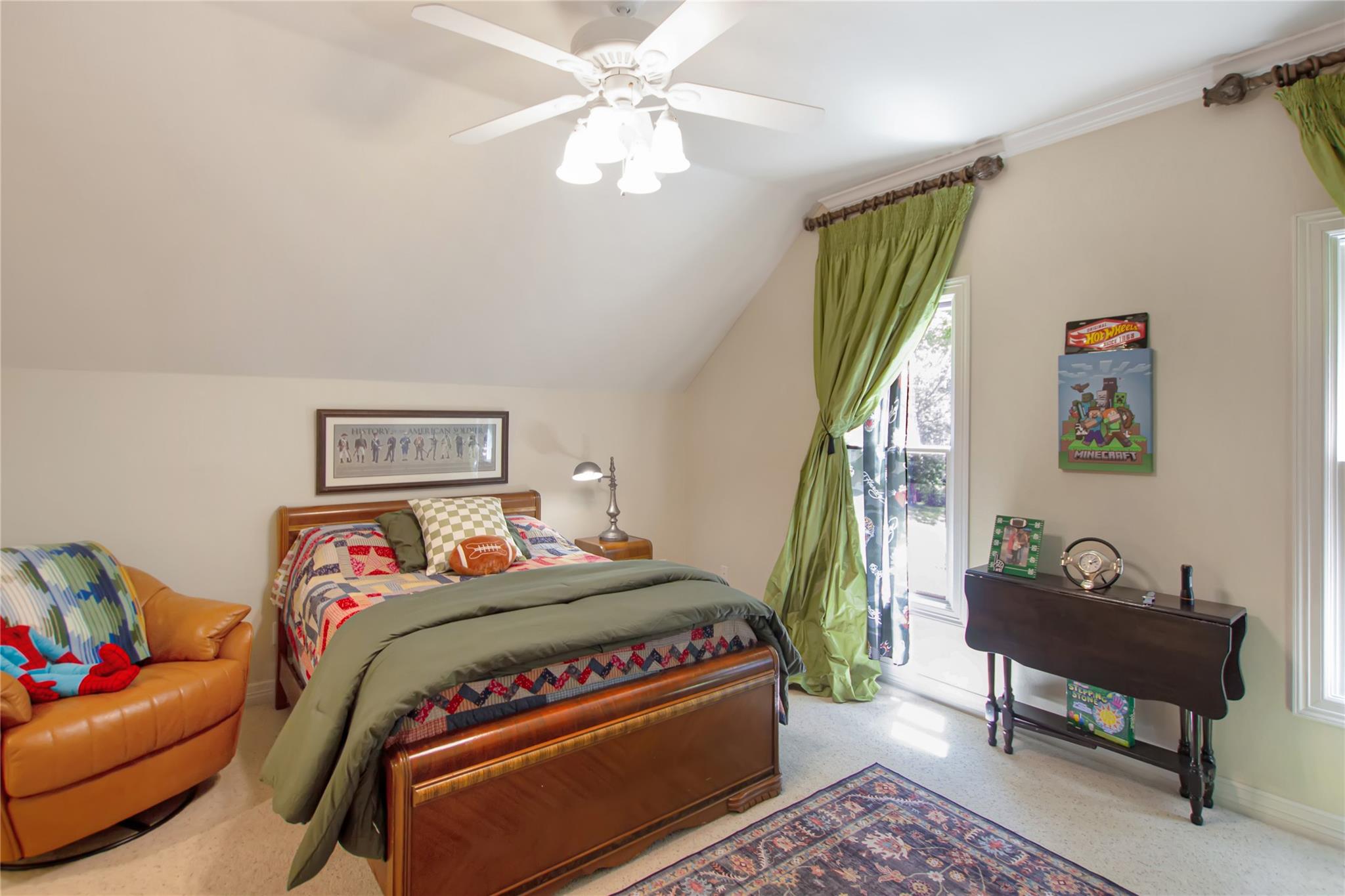 main property photo 30