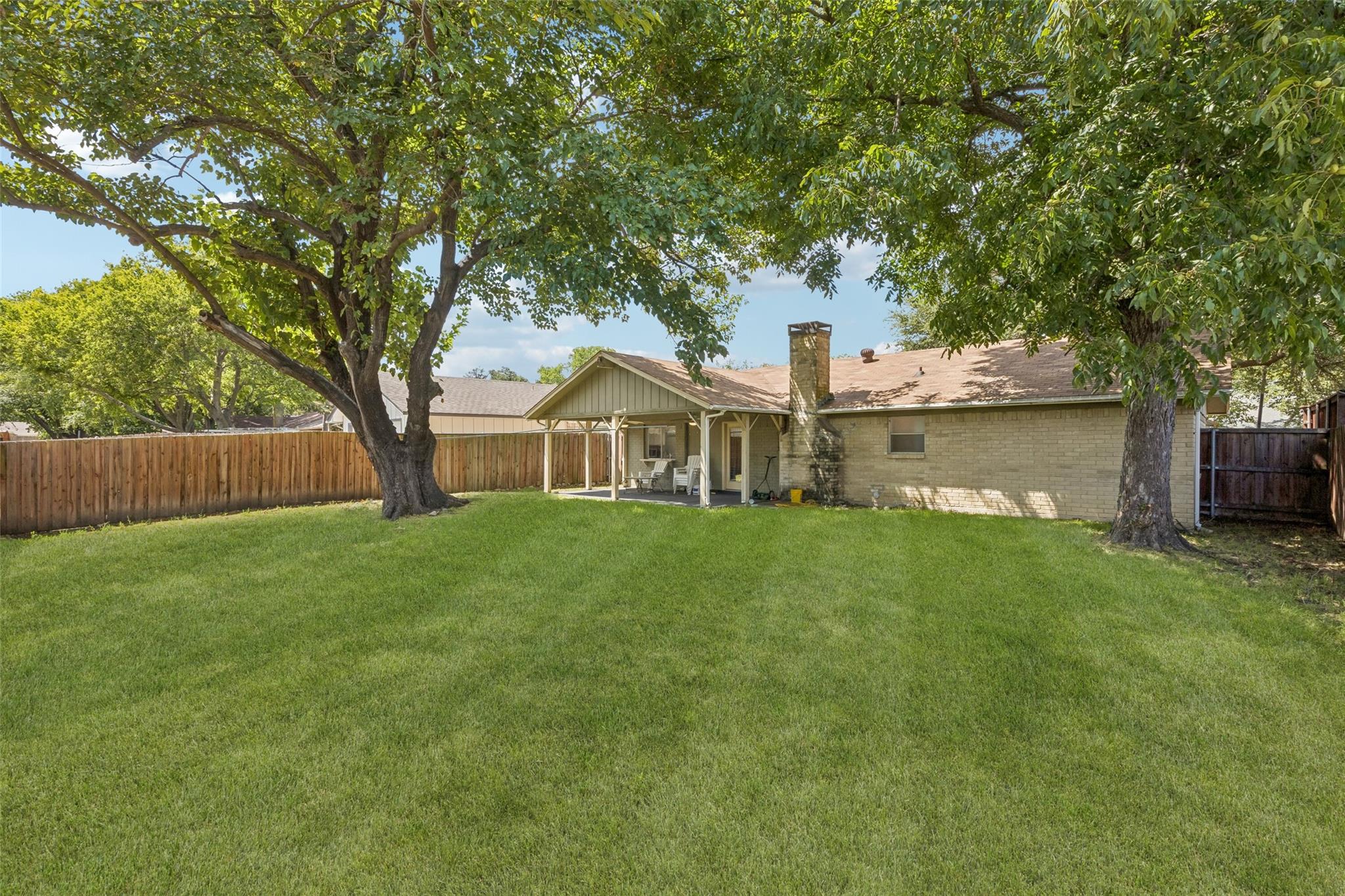 main property photo 23