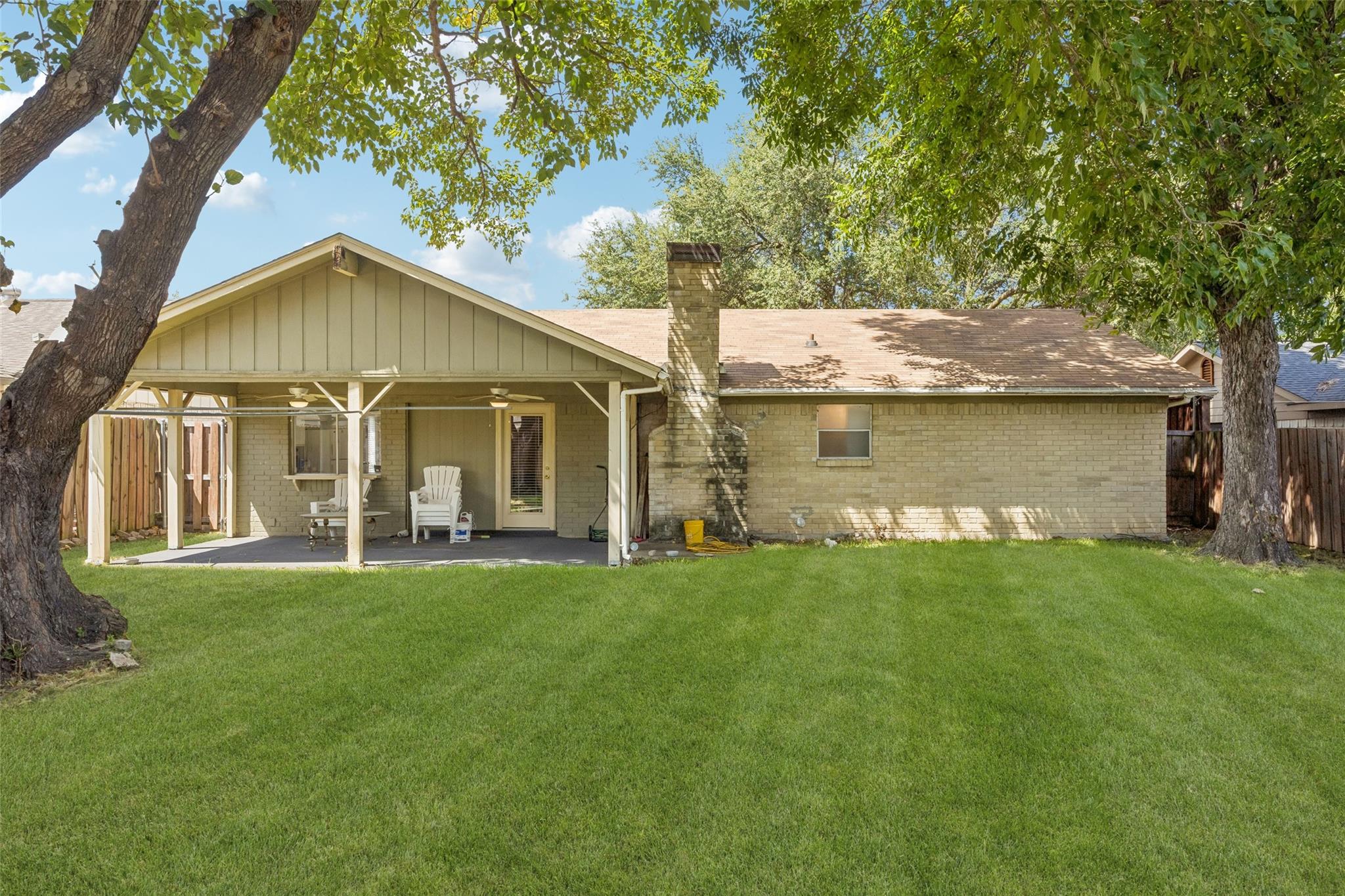 main property photo 25