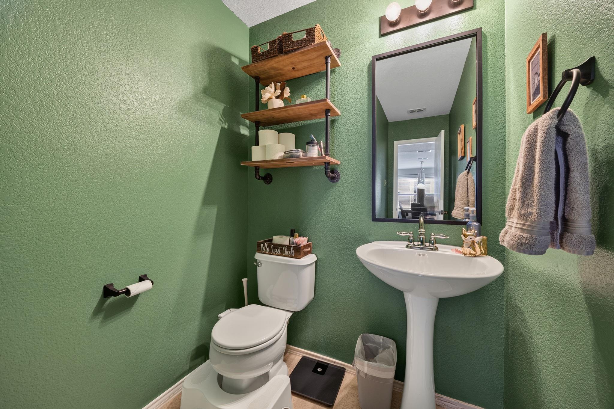 main property photo 23