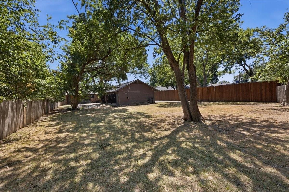 main property photo 32