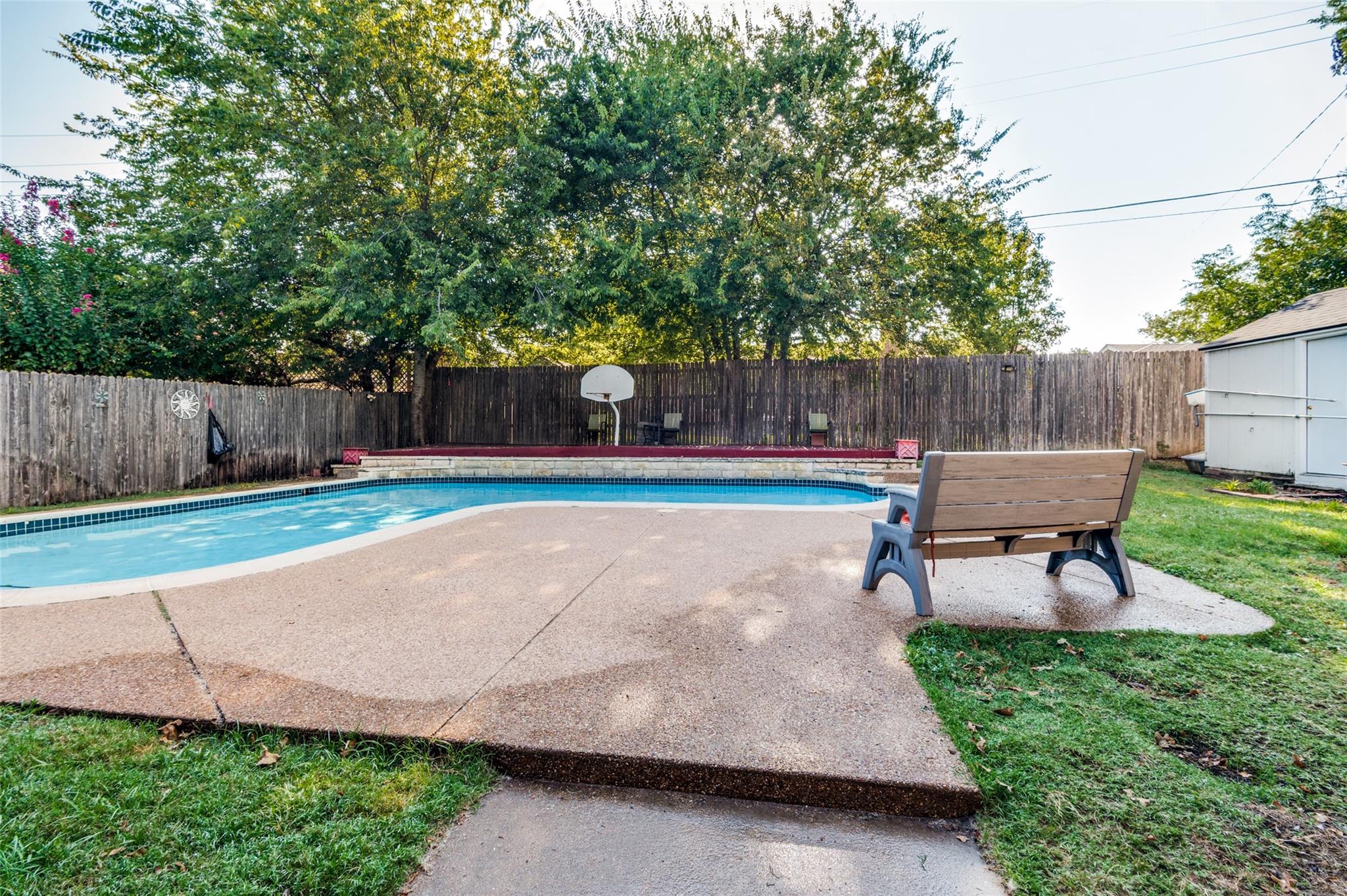 main property photo 4