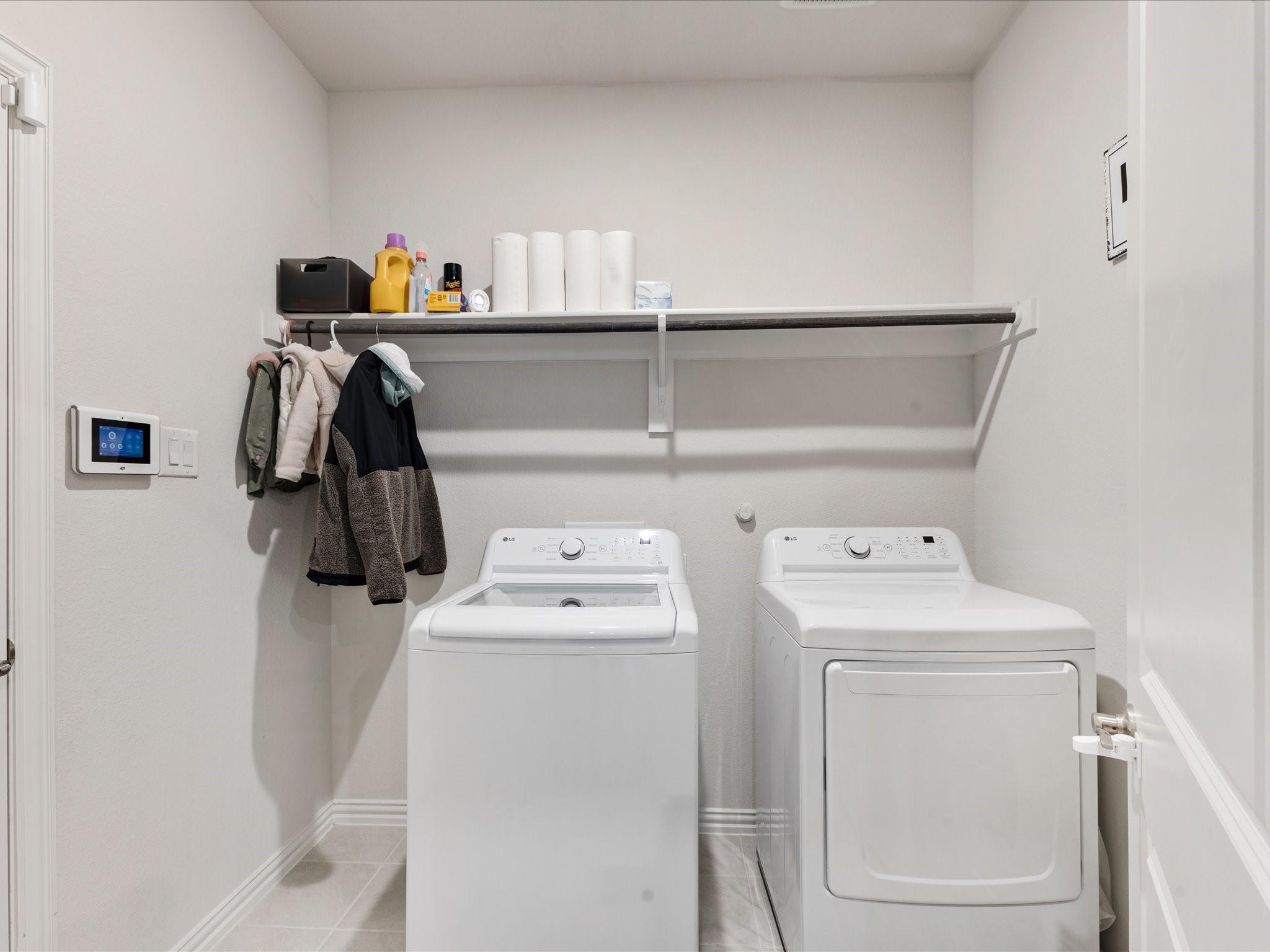 main property photo 16