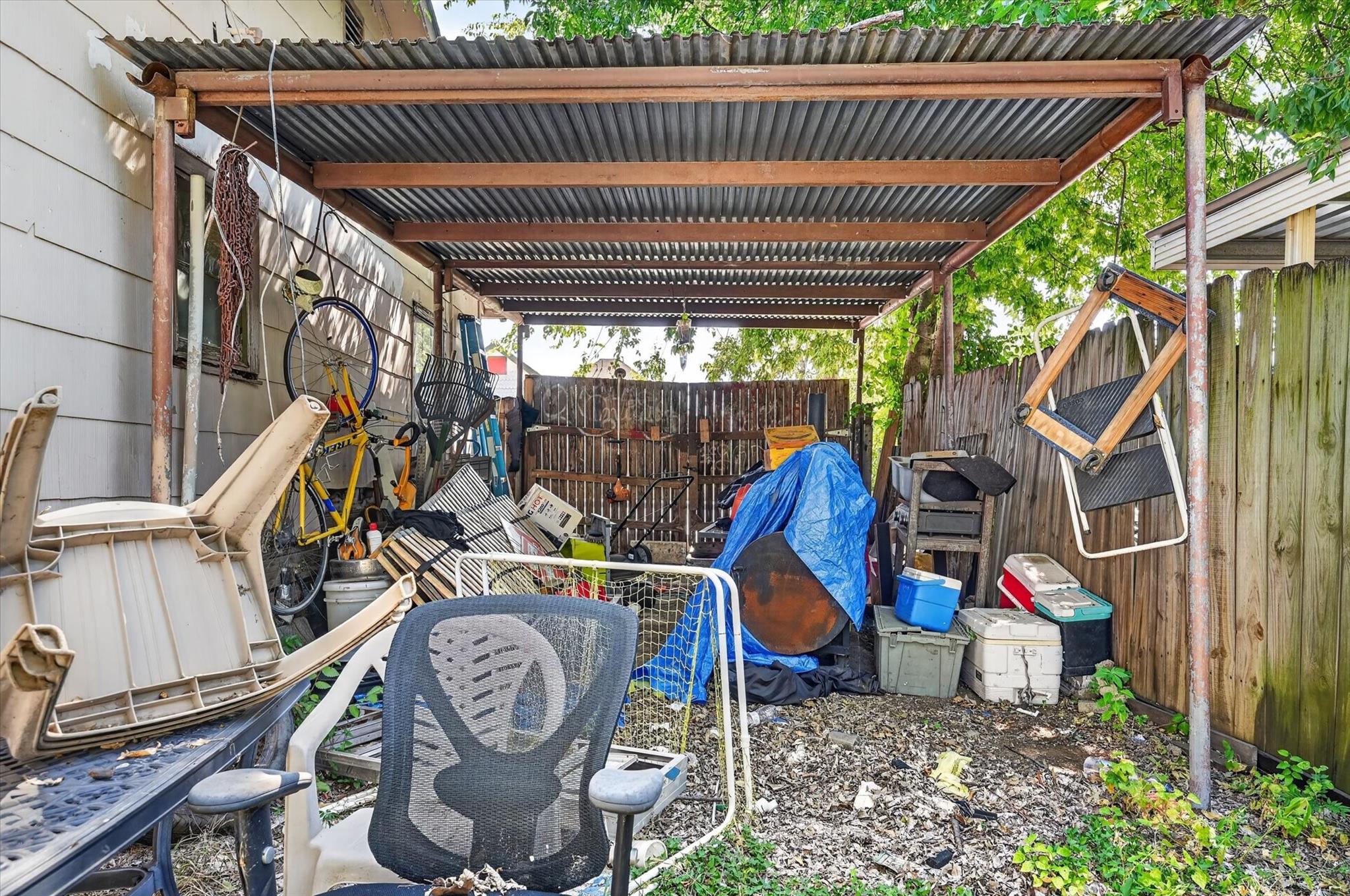 main property photo 18