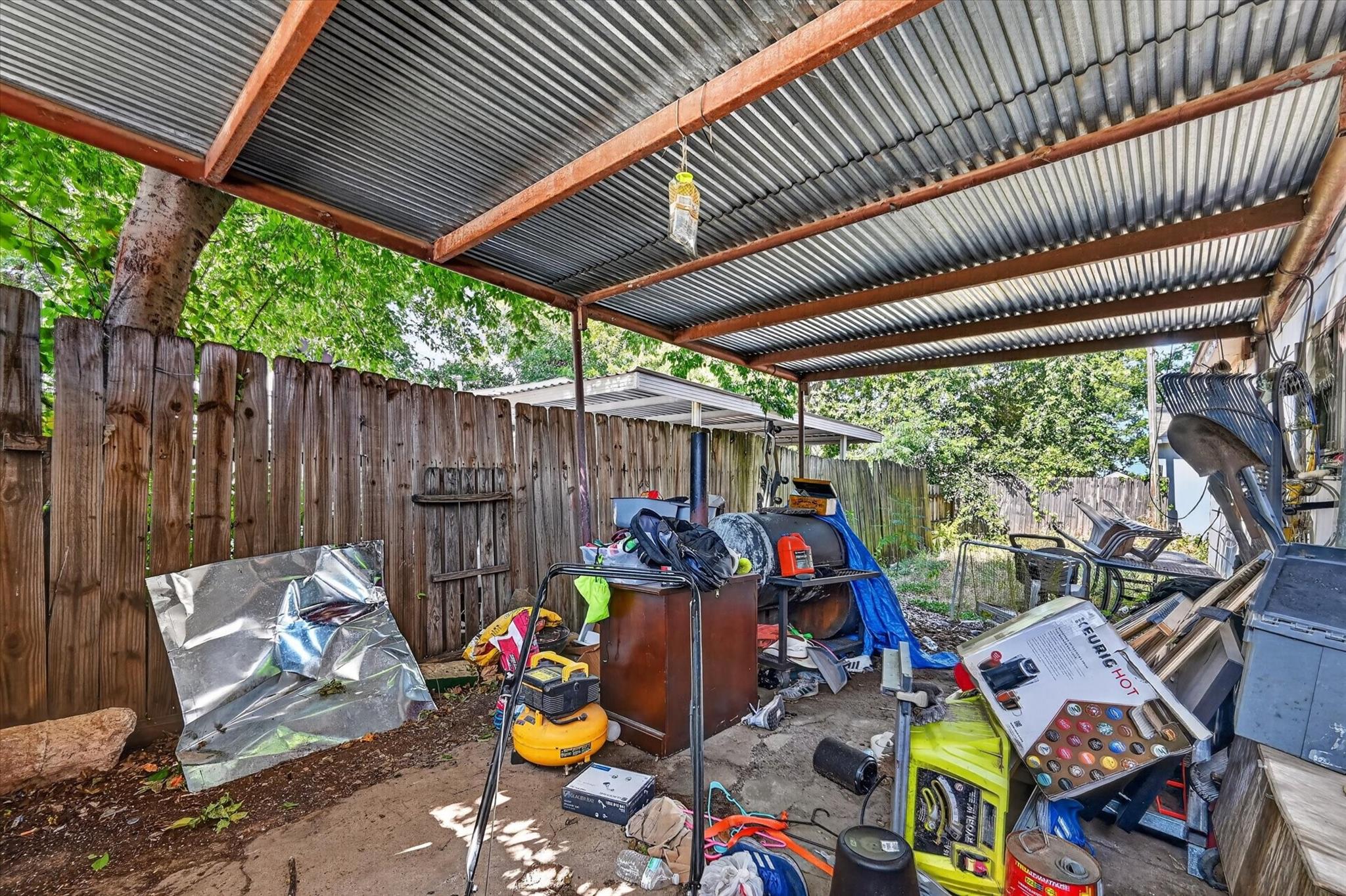 main property photo 20
