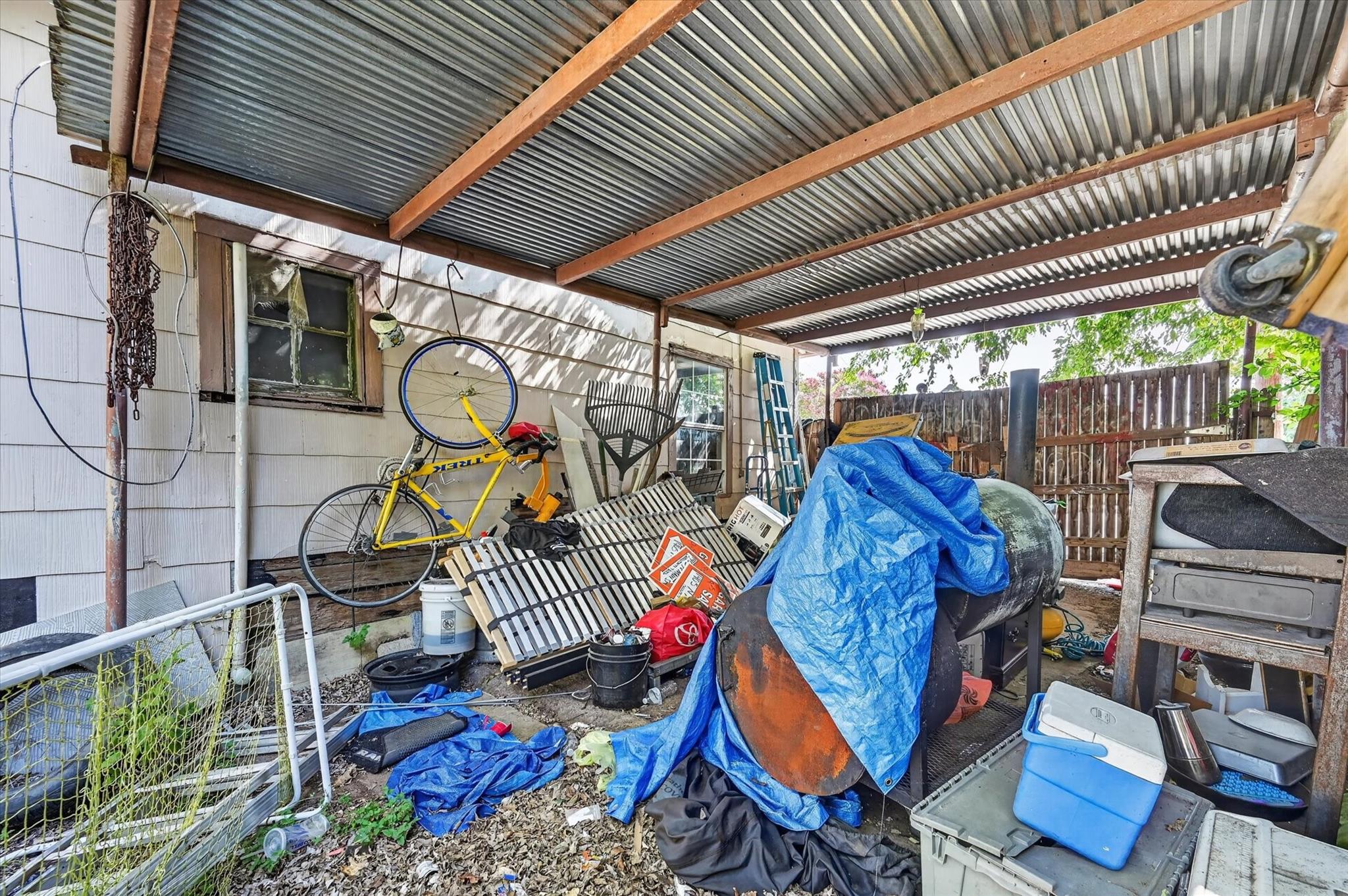 main property photo 21