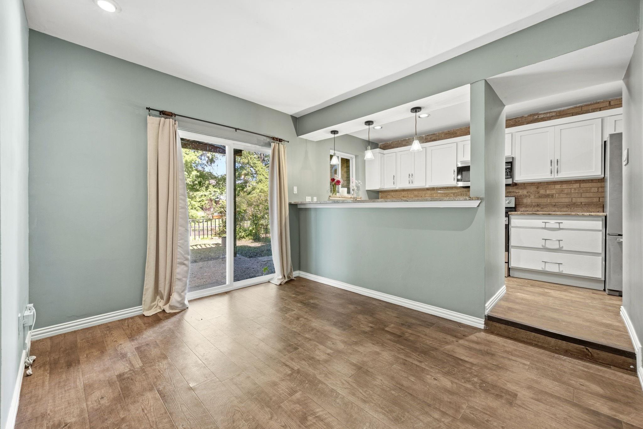 property viewer photo 6