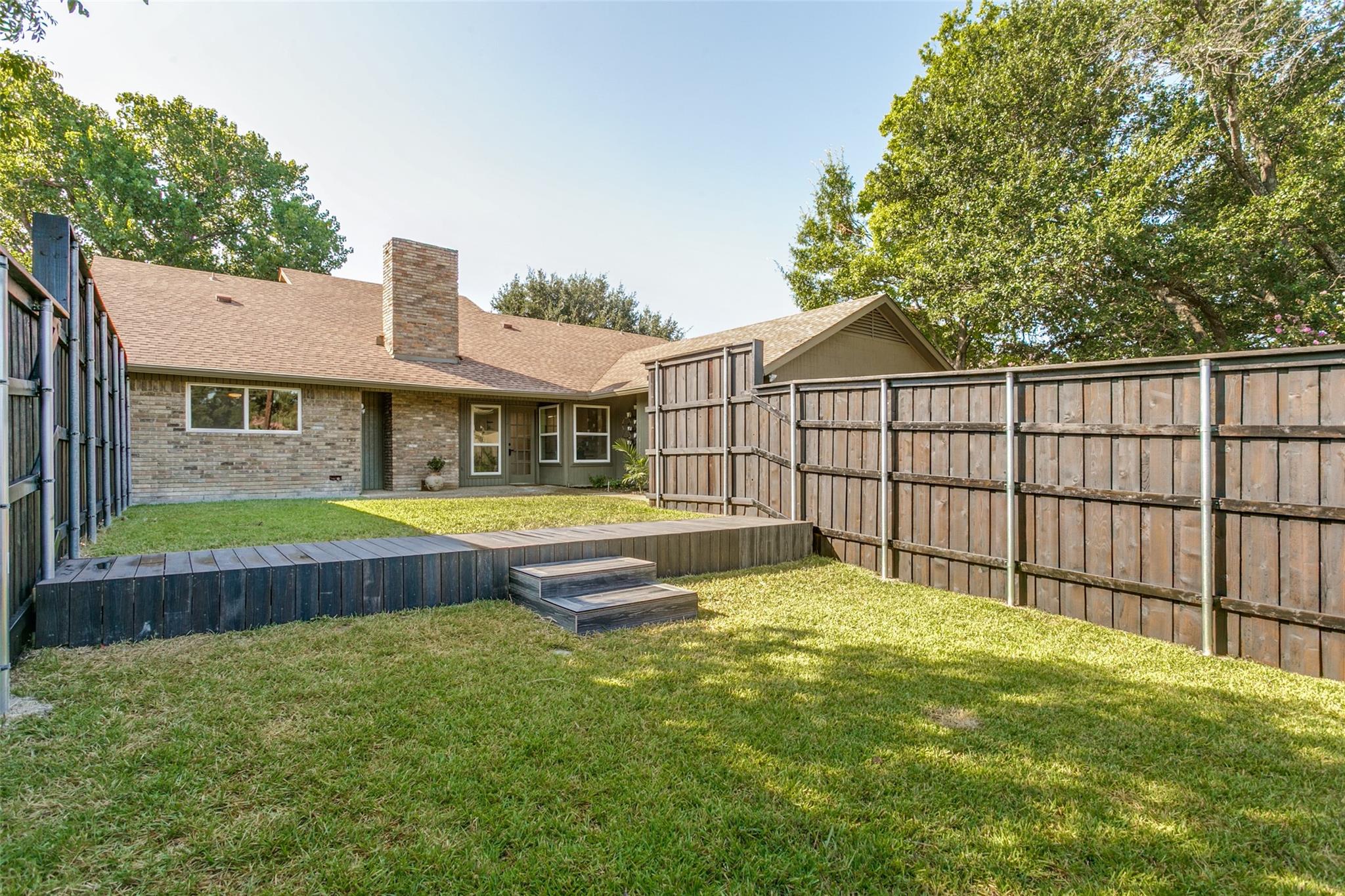 main property photo 23