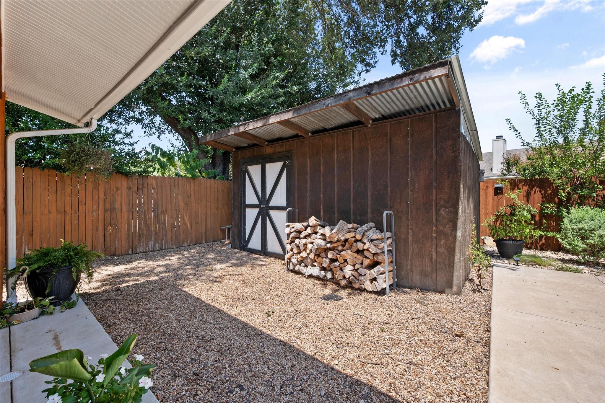 main property photo 34
