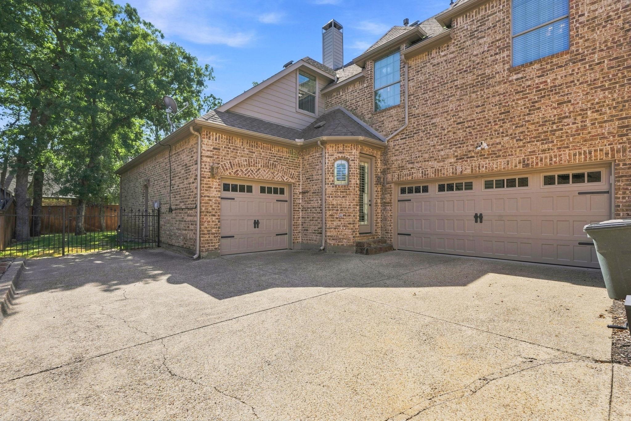 main property photo 37