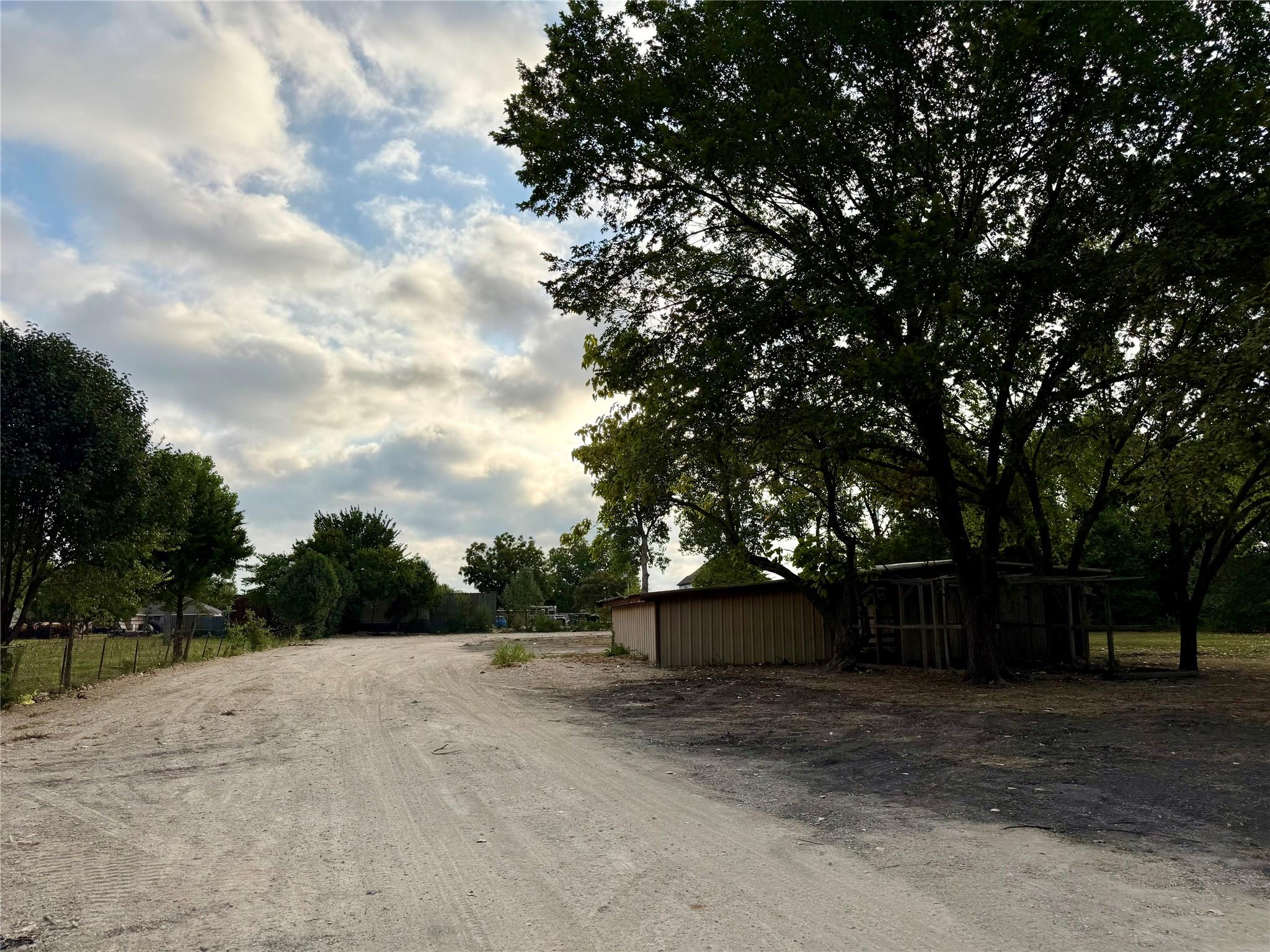 main property photo 21