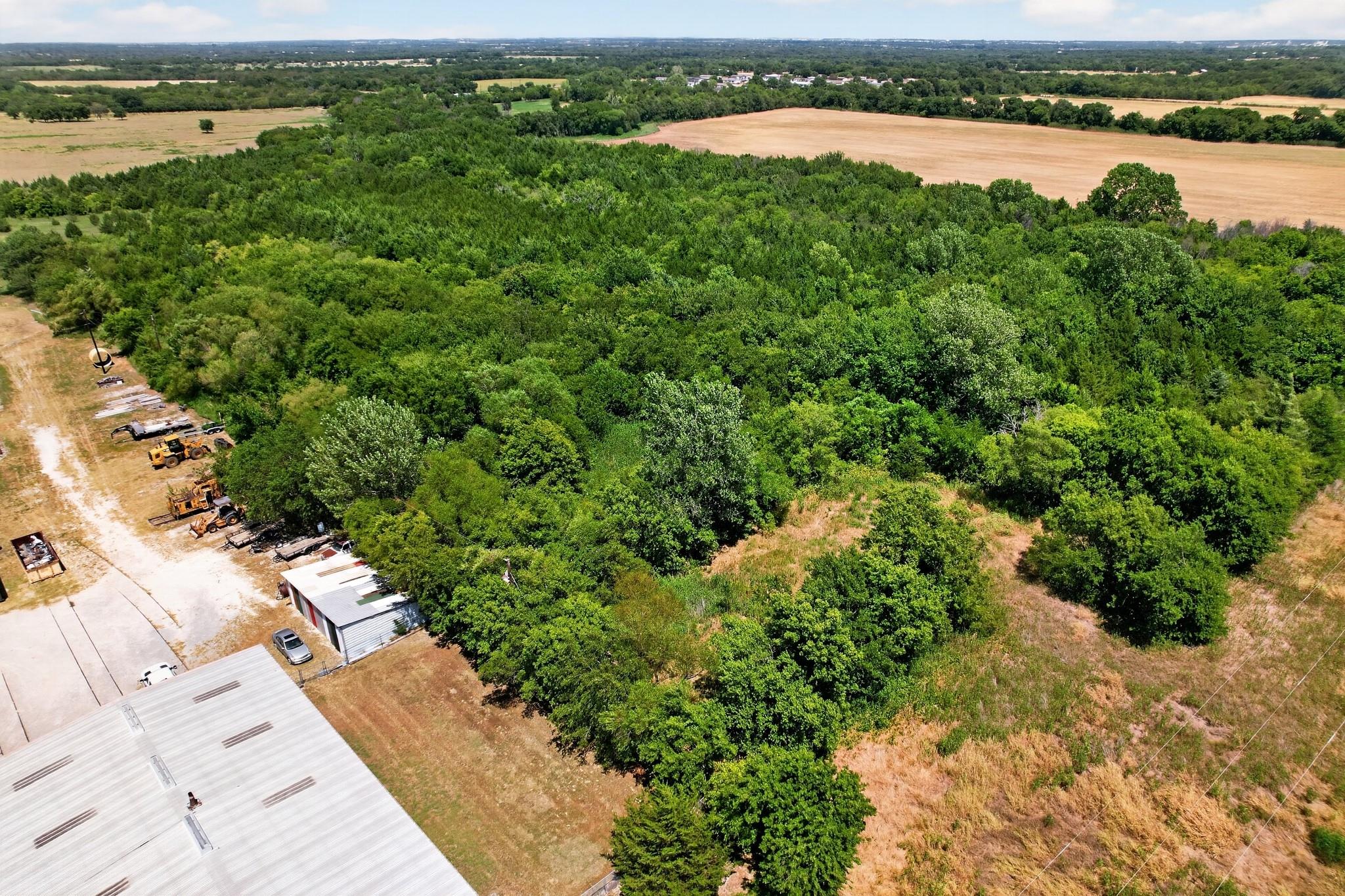 main property photo 14