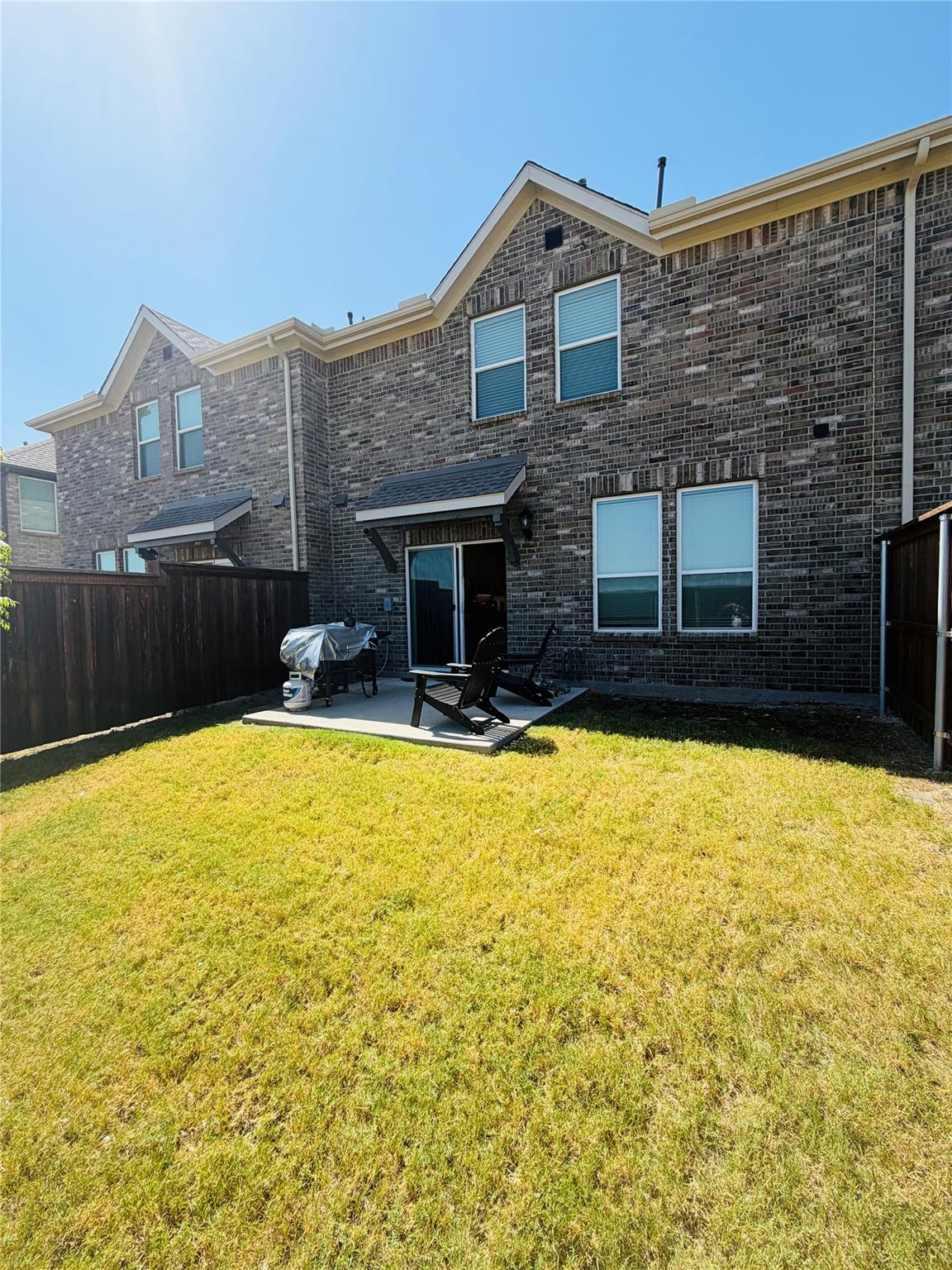 main property photo 27
