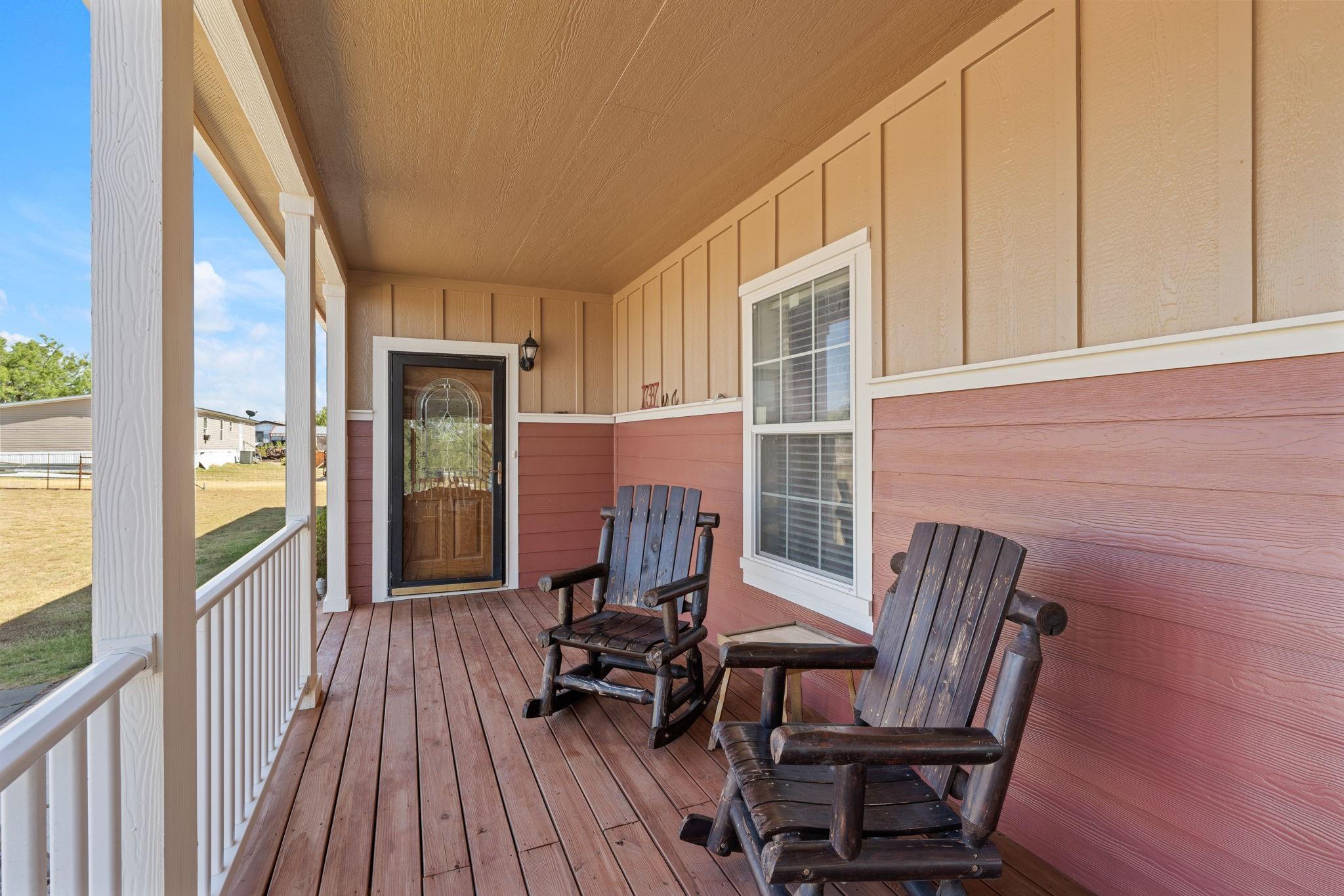 main property photo 3