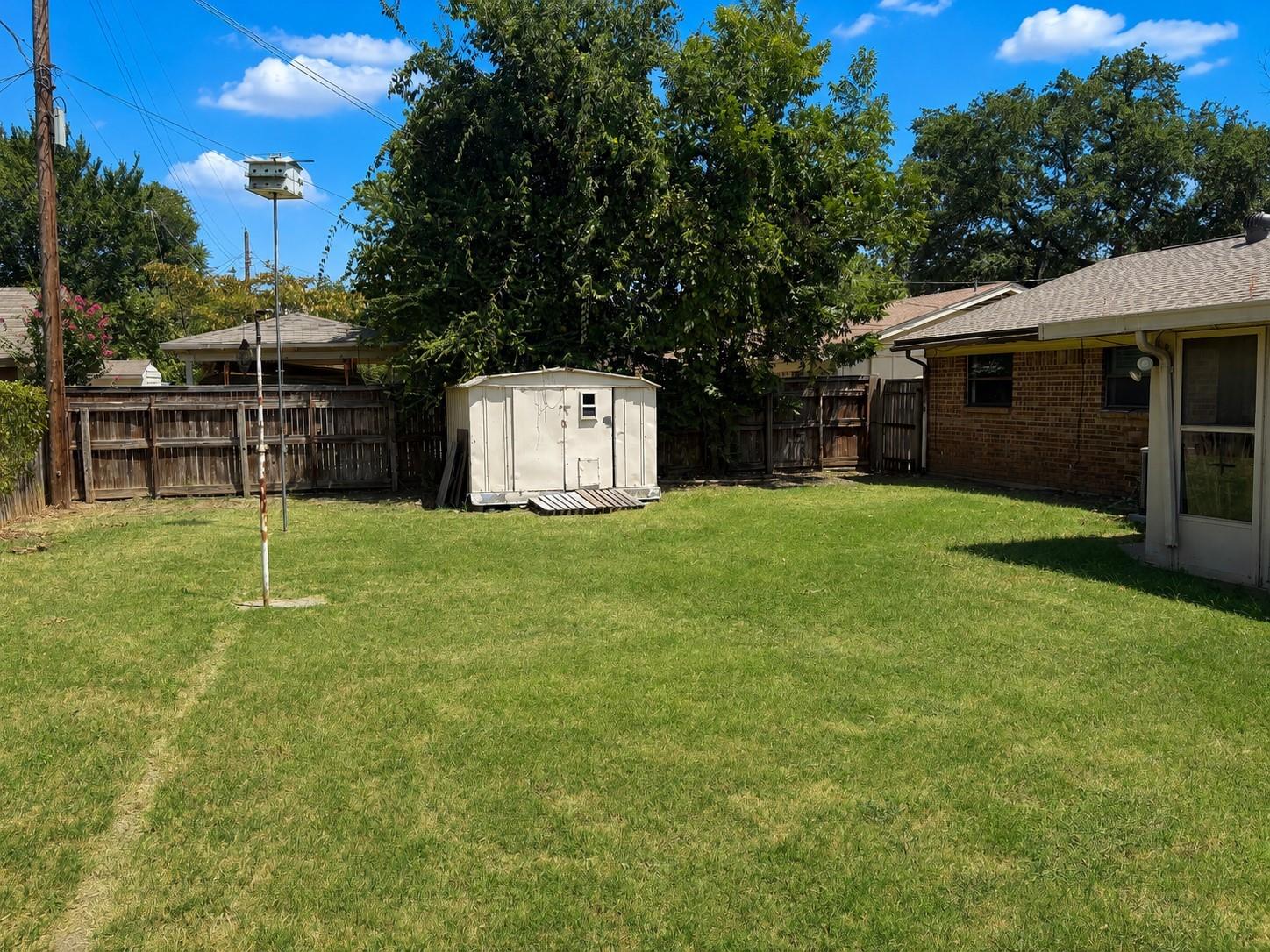 main property photo 14