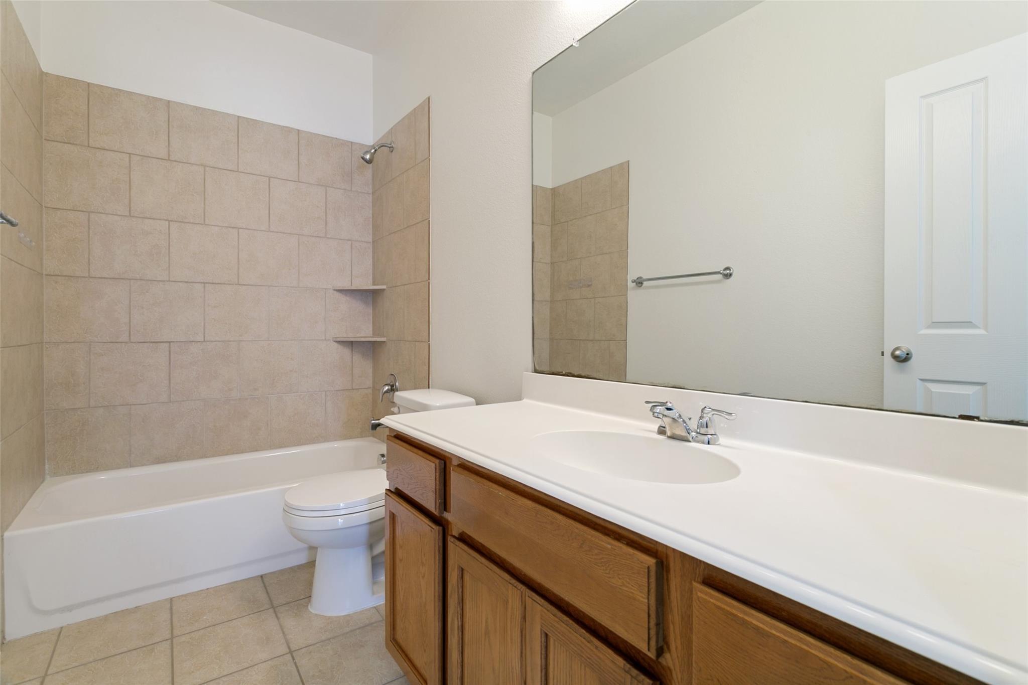 main property photo 16