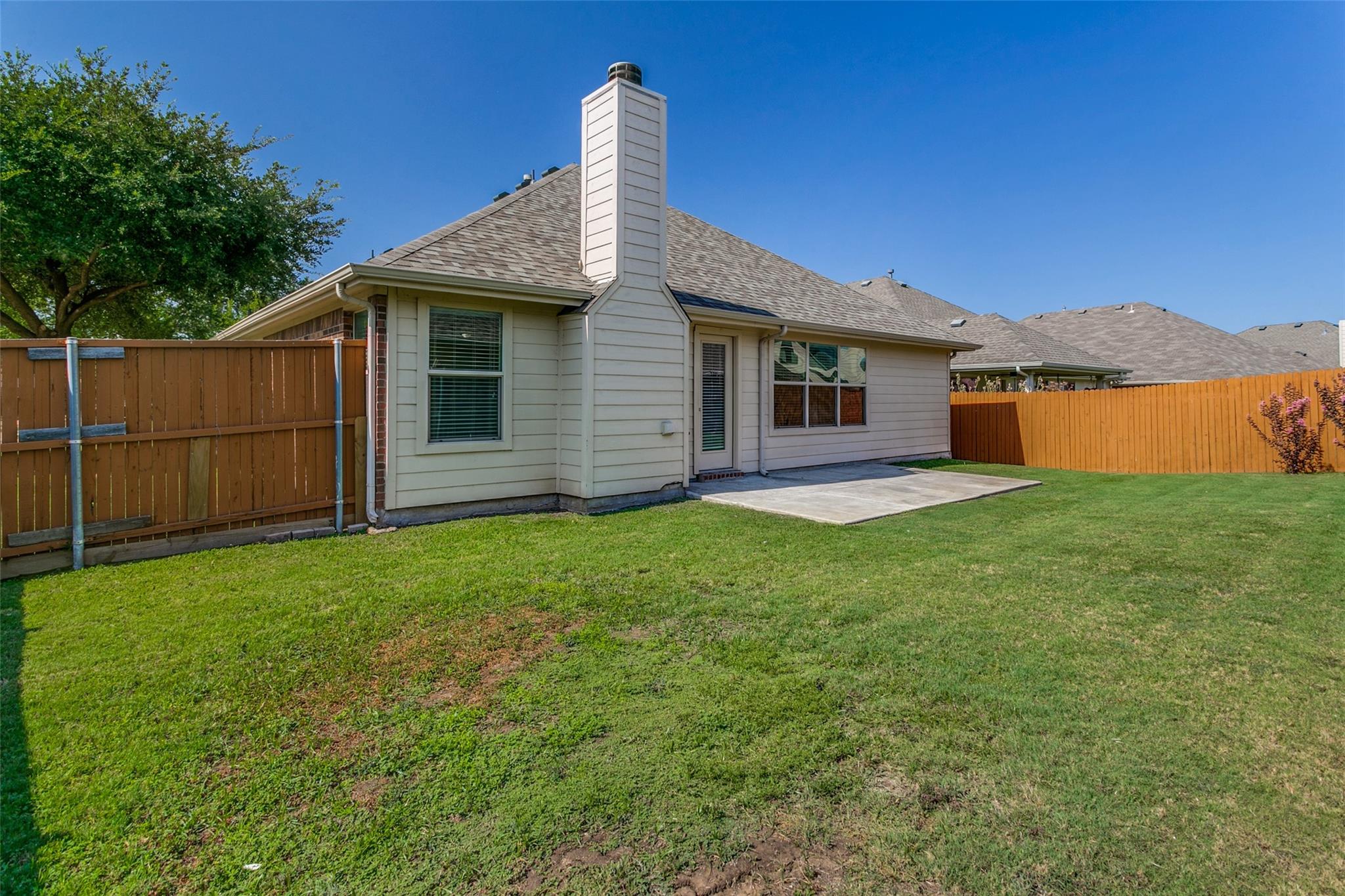 main property photo 19