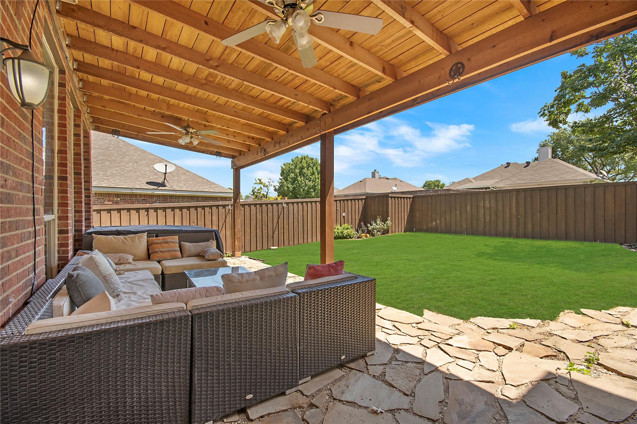 main property photo 37